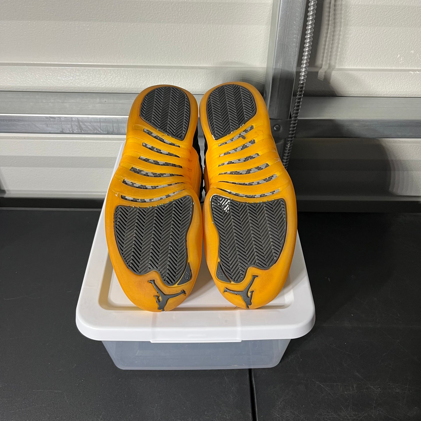 Size 10 - AJ 12 Retro University Gold