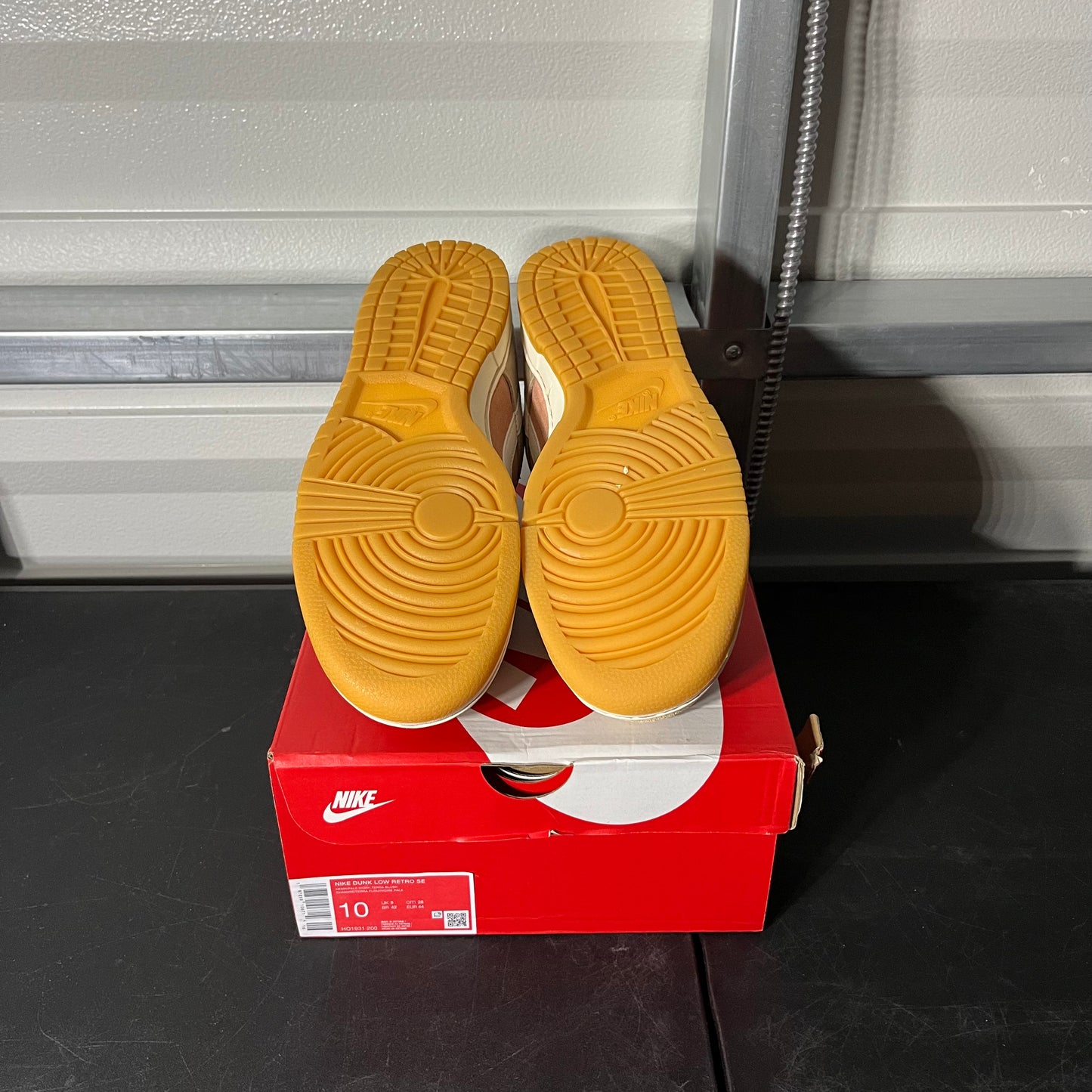 Size 10 - Dunk Low Retro Hemp
