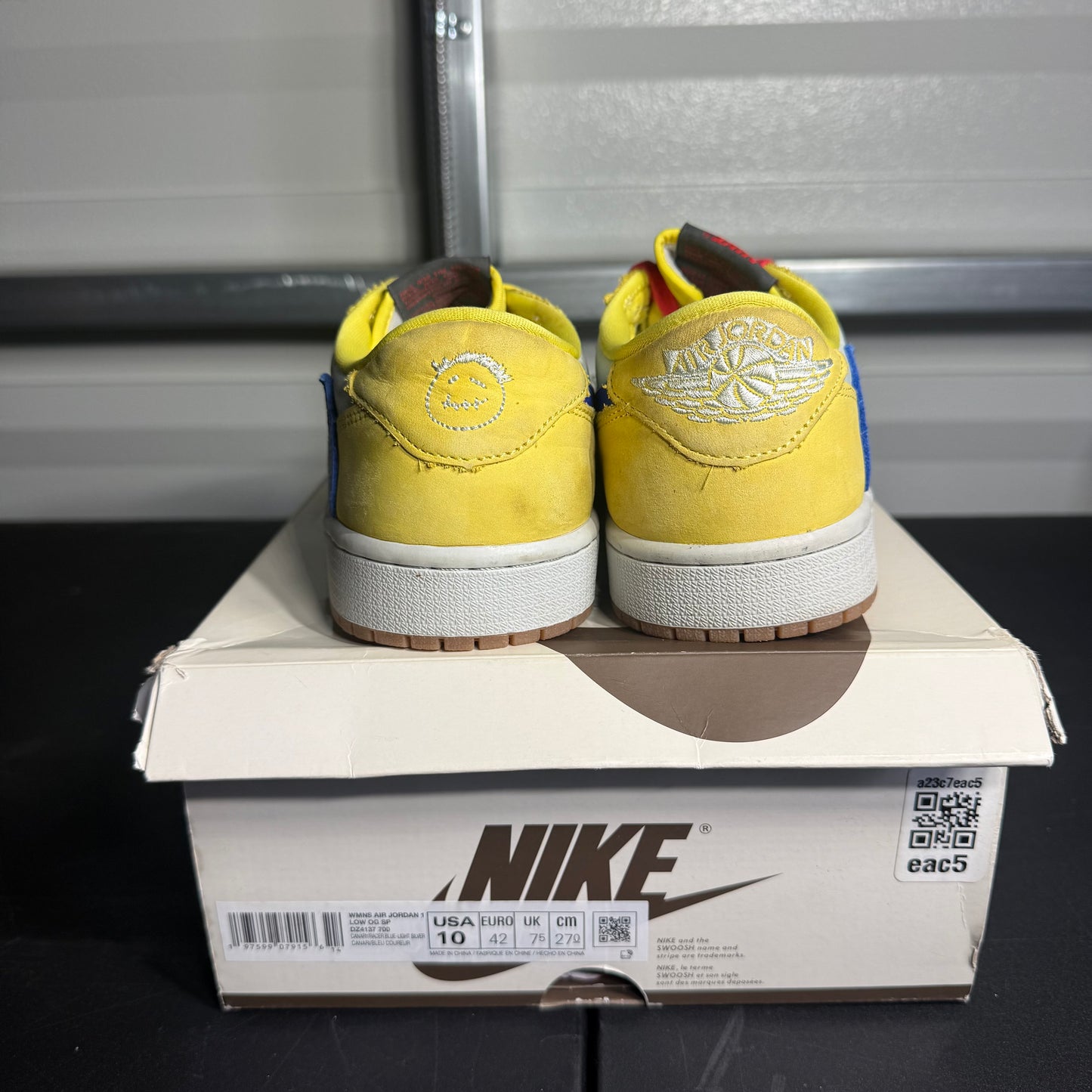 Size 10W - AJ 1 Low Travis Scott Canary