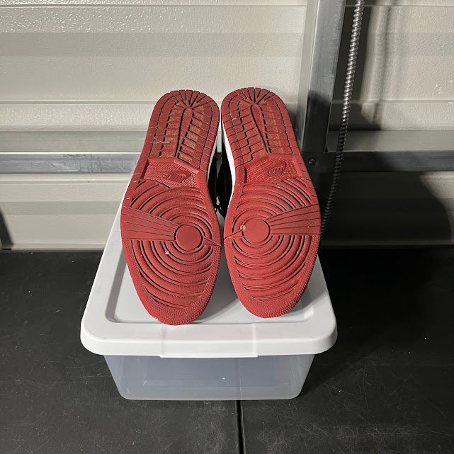 Size 10.5 - AJ 1 Retro High Banned