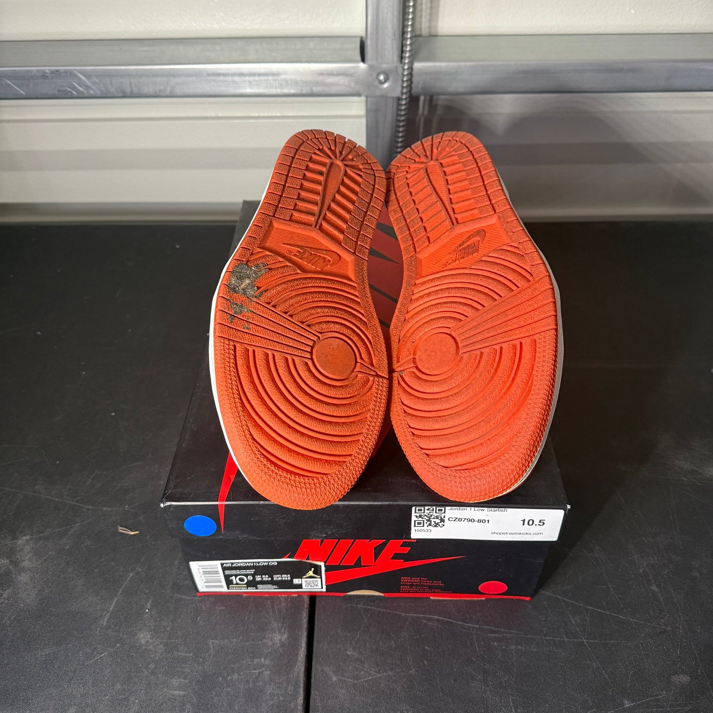 Size 10.5 - AJ 1 Low Starfish