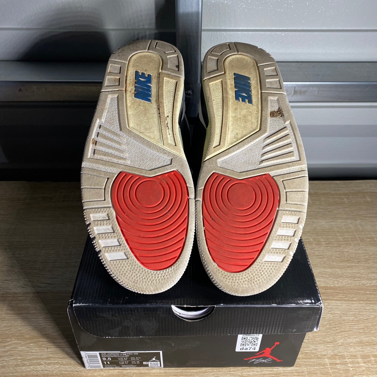 Size 9.5 - AJ 3 Retro Rare Air