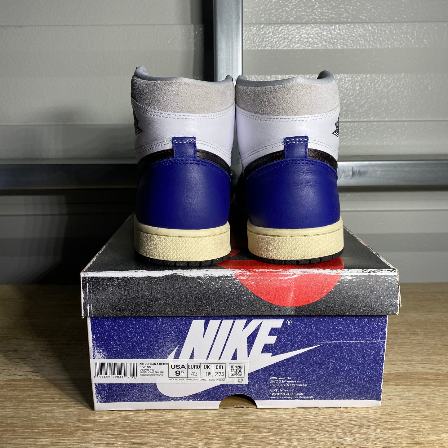 Size 9.5 - AJ 1 Retro High Rare Air