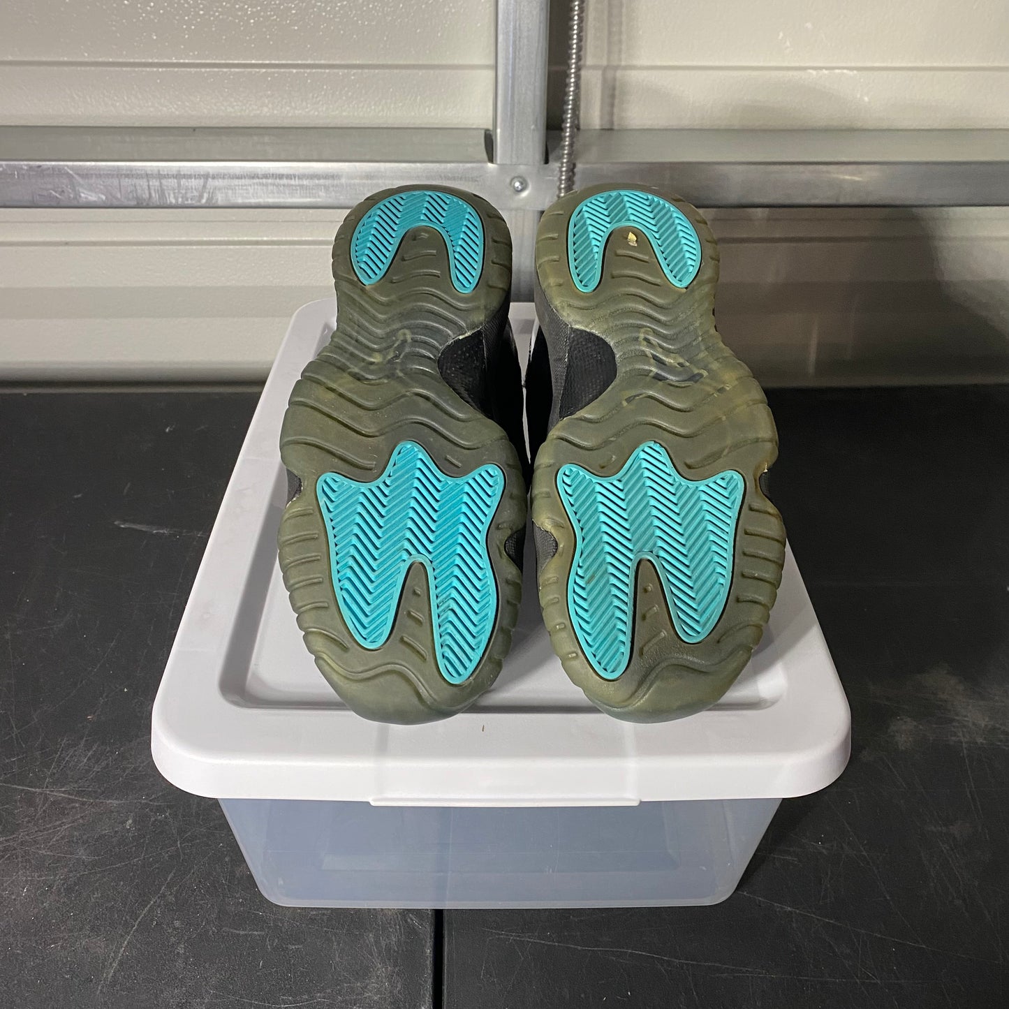 Size 5.5Y - AJ 11 Retro Gamma Blue