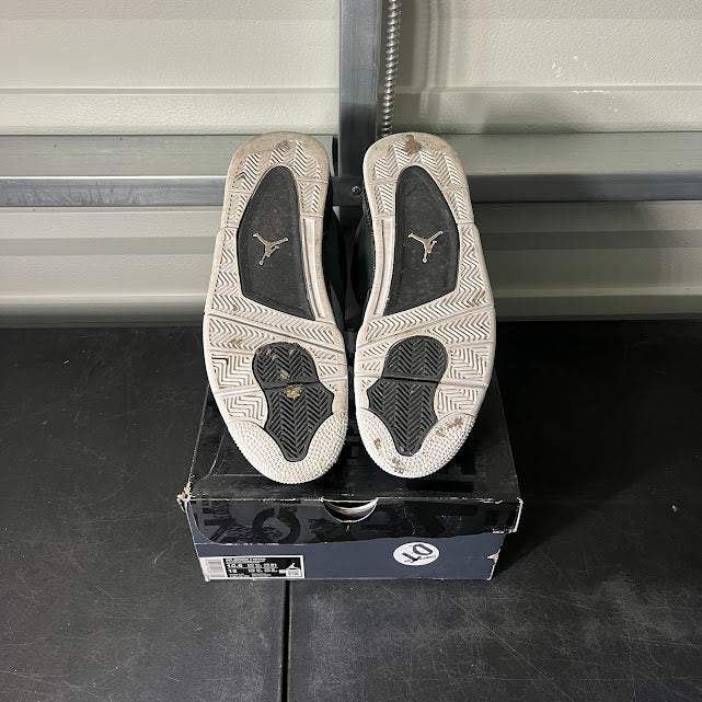 Size 10.5 - AJ 4 Retro Fear