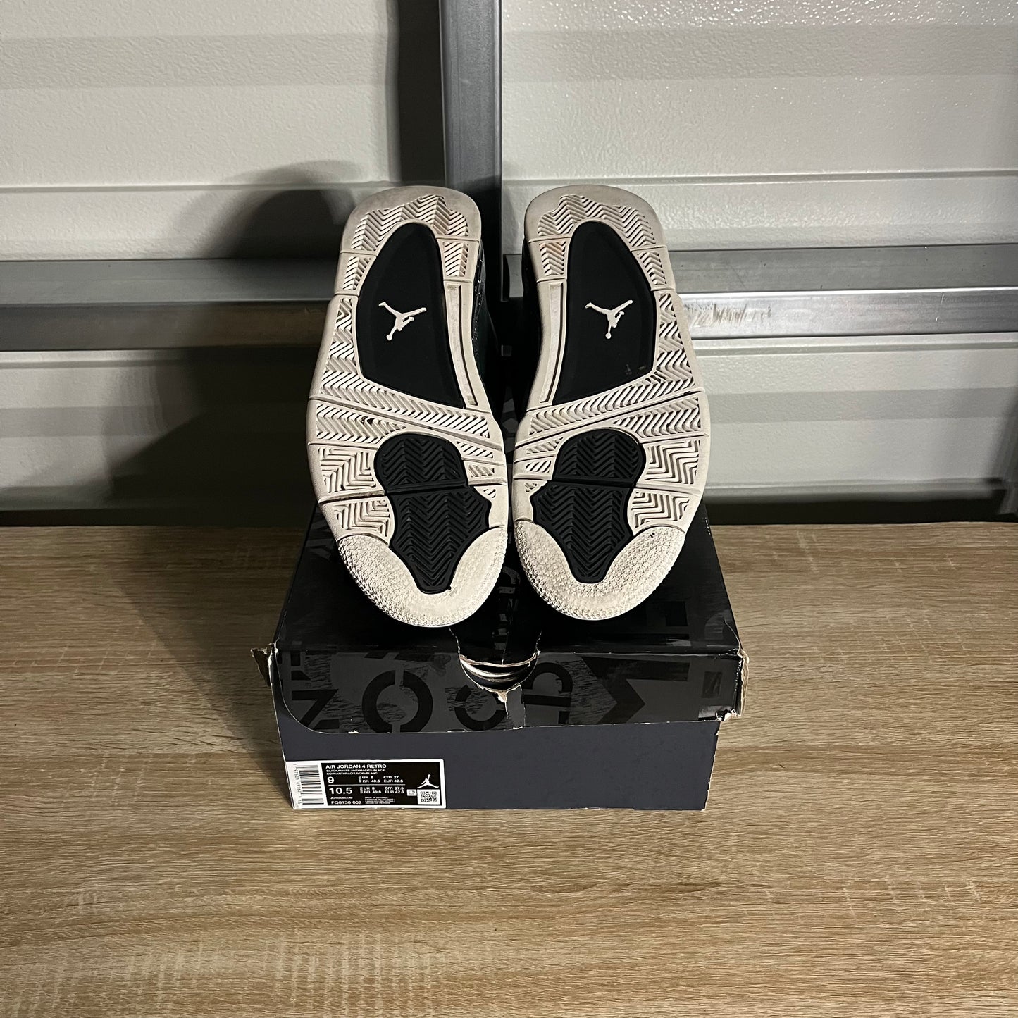 Size 9 - AJ 4 Retro Fear