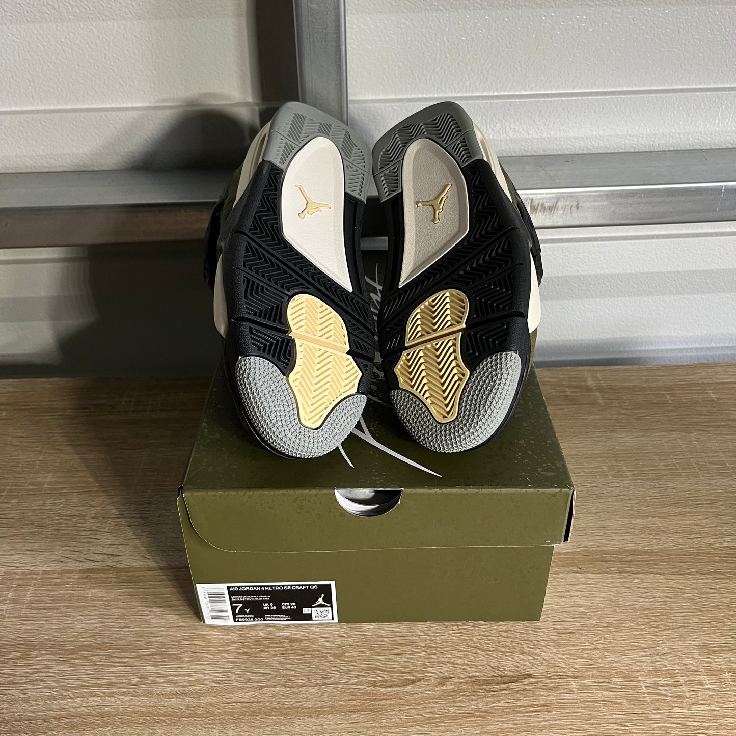 Size 7Y - AJ 4 Retro SE Craft Medium Olive