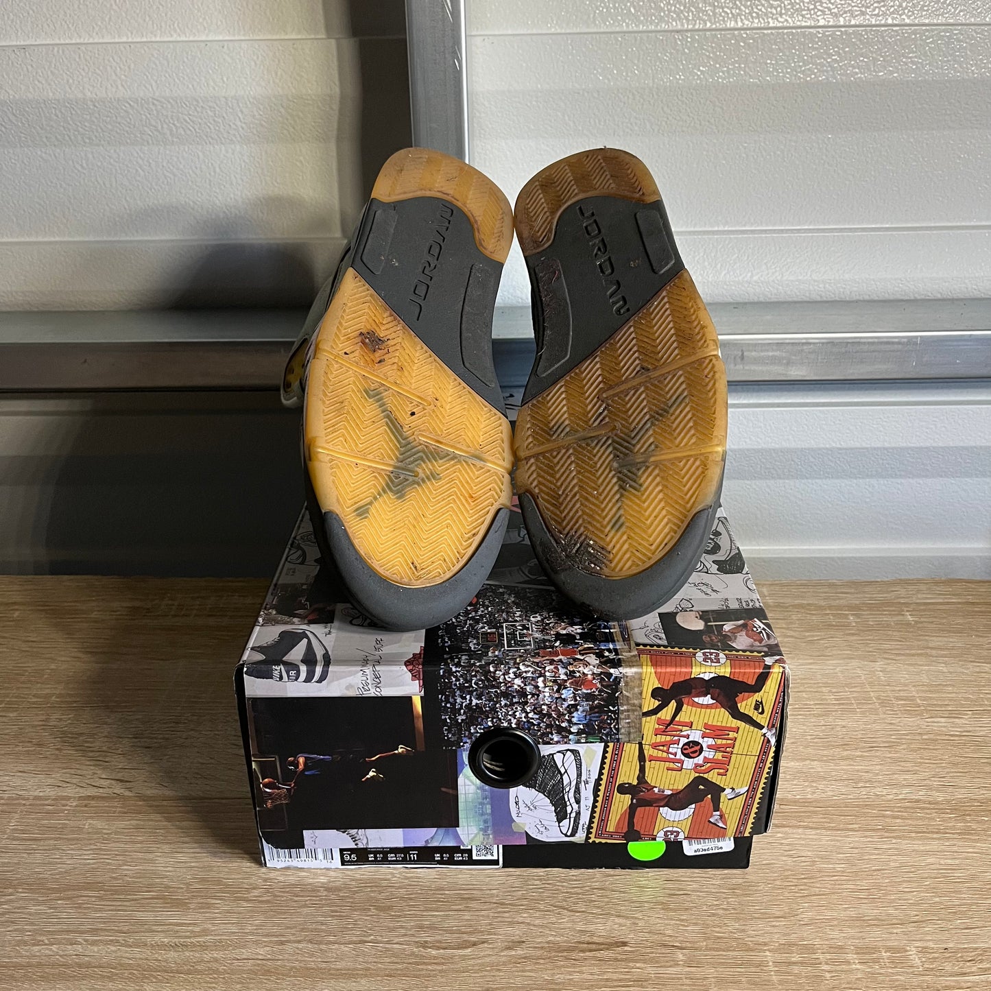 Size 9.5 - AJ 5 Retro Jade Horizon