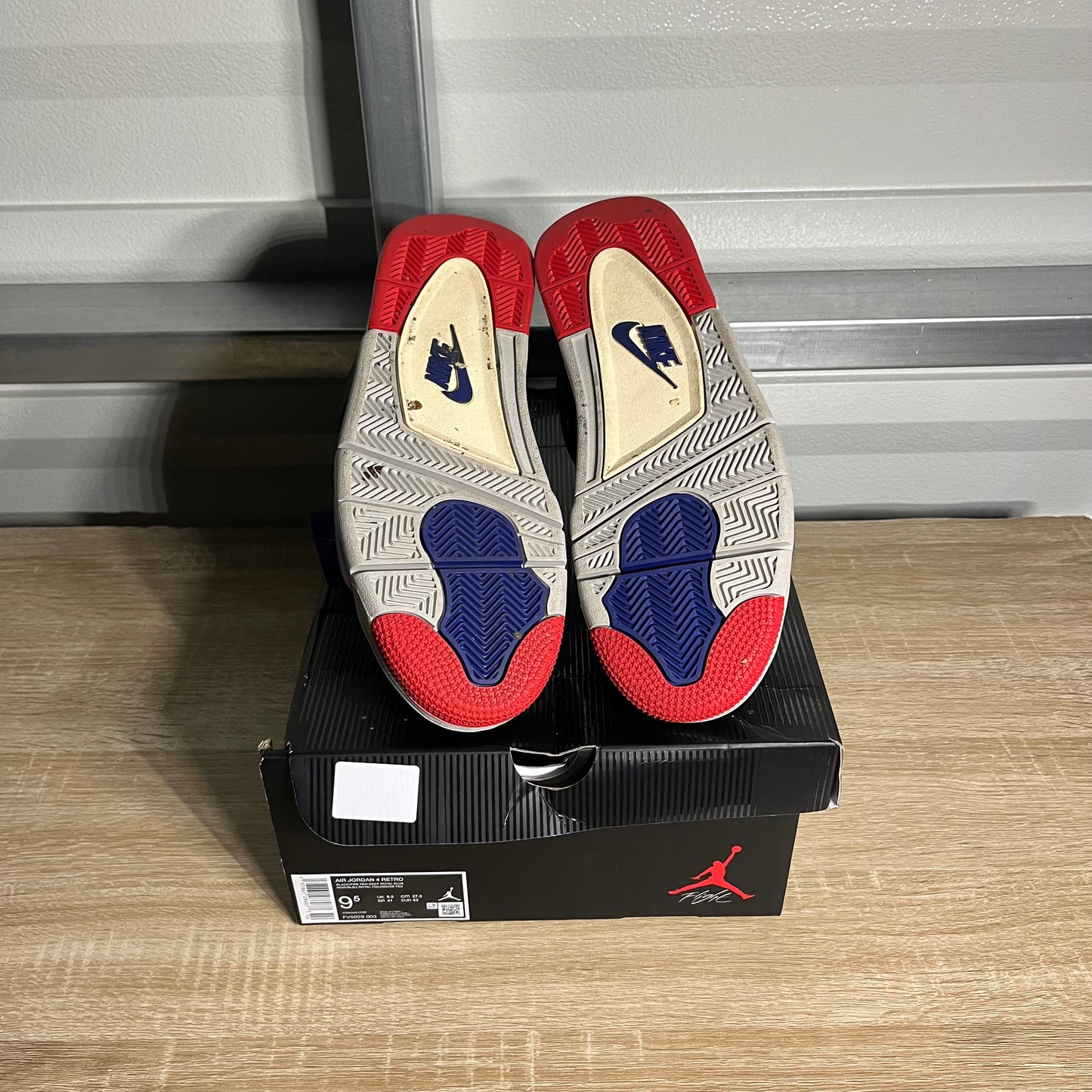 Size 9.5 - AJ 4 Retro Rare Air