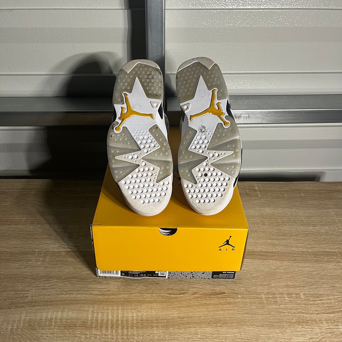 Size 10 – AJ 6 Retro Yellow Ochre
