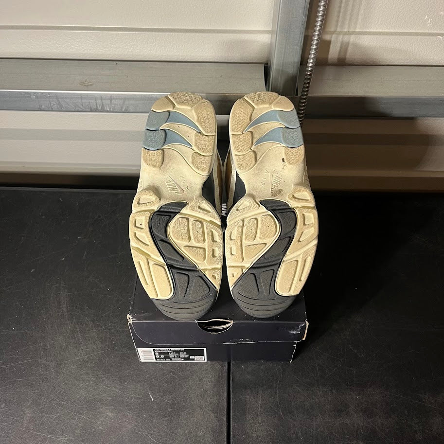 Size 8.5 - Air Diamond Turf Must Be The Money