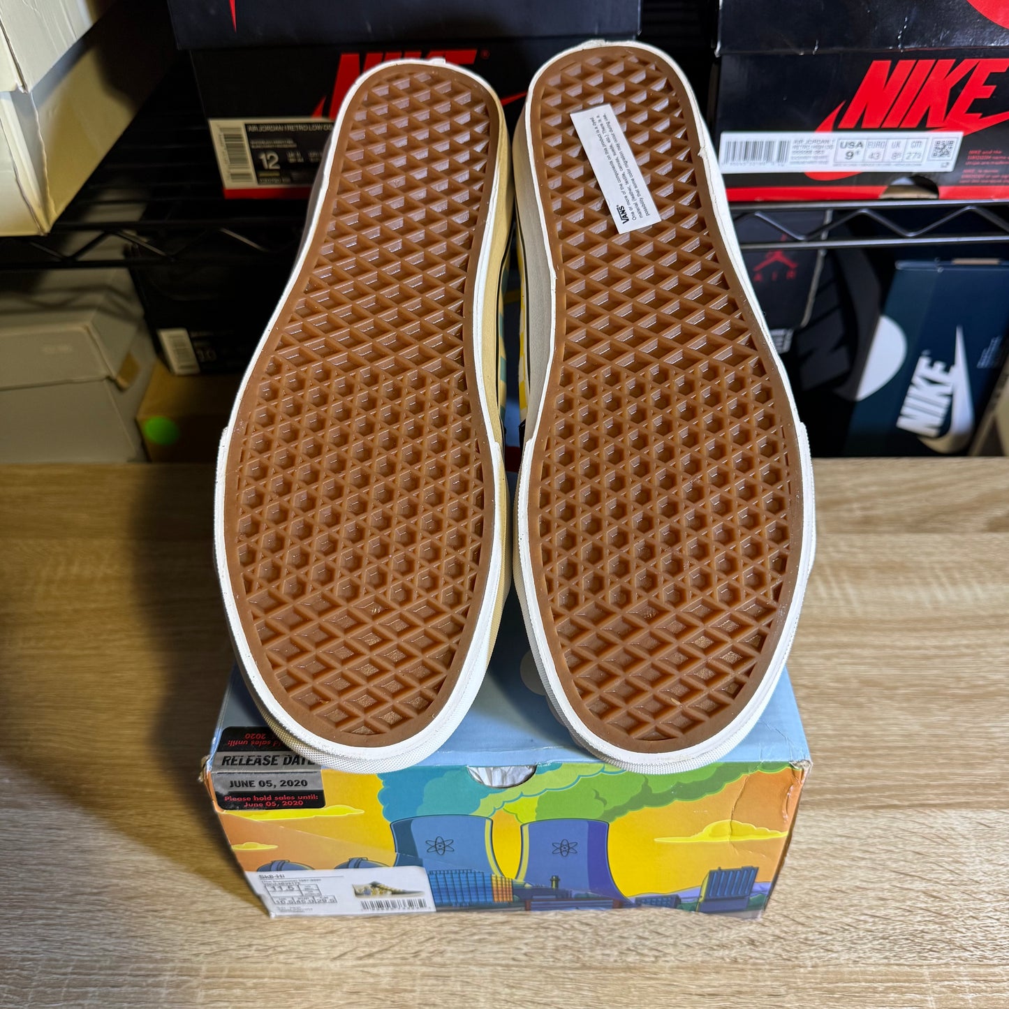 Size 11.5 - VSk8 High The Simpsons Family Portrait