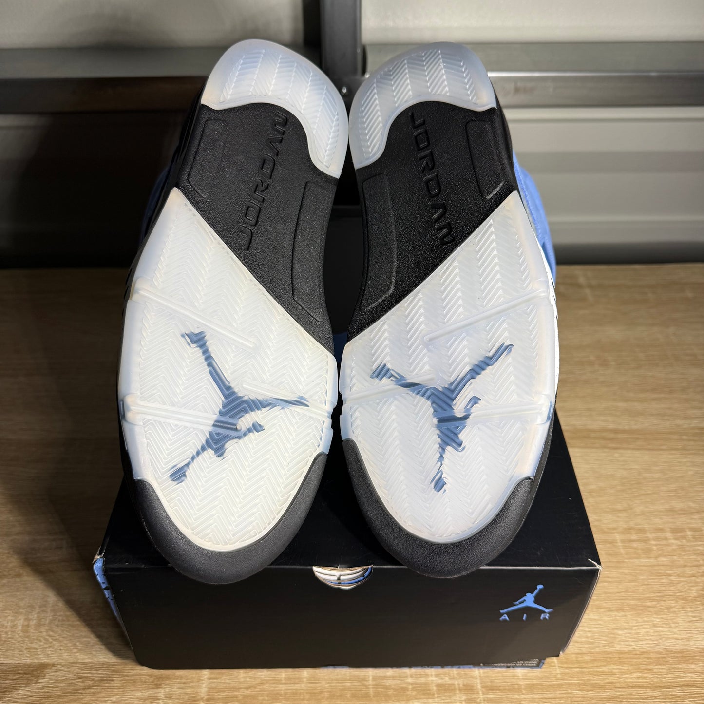 Size 9.5 - AJ 5 Retro SE UNC