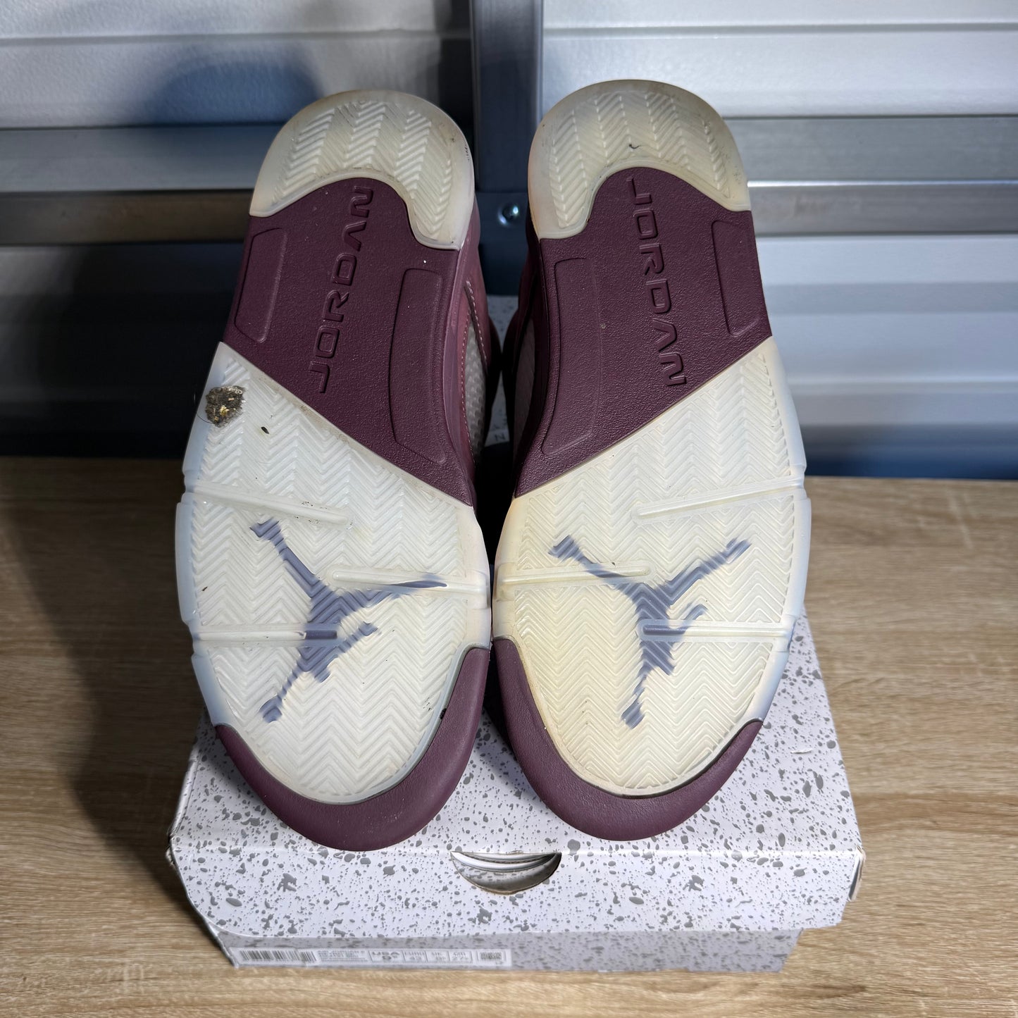 Size 9.5 - AJ 5 Retro SE Burgundy