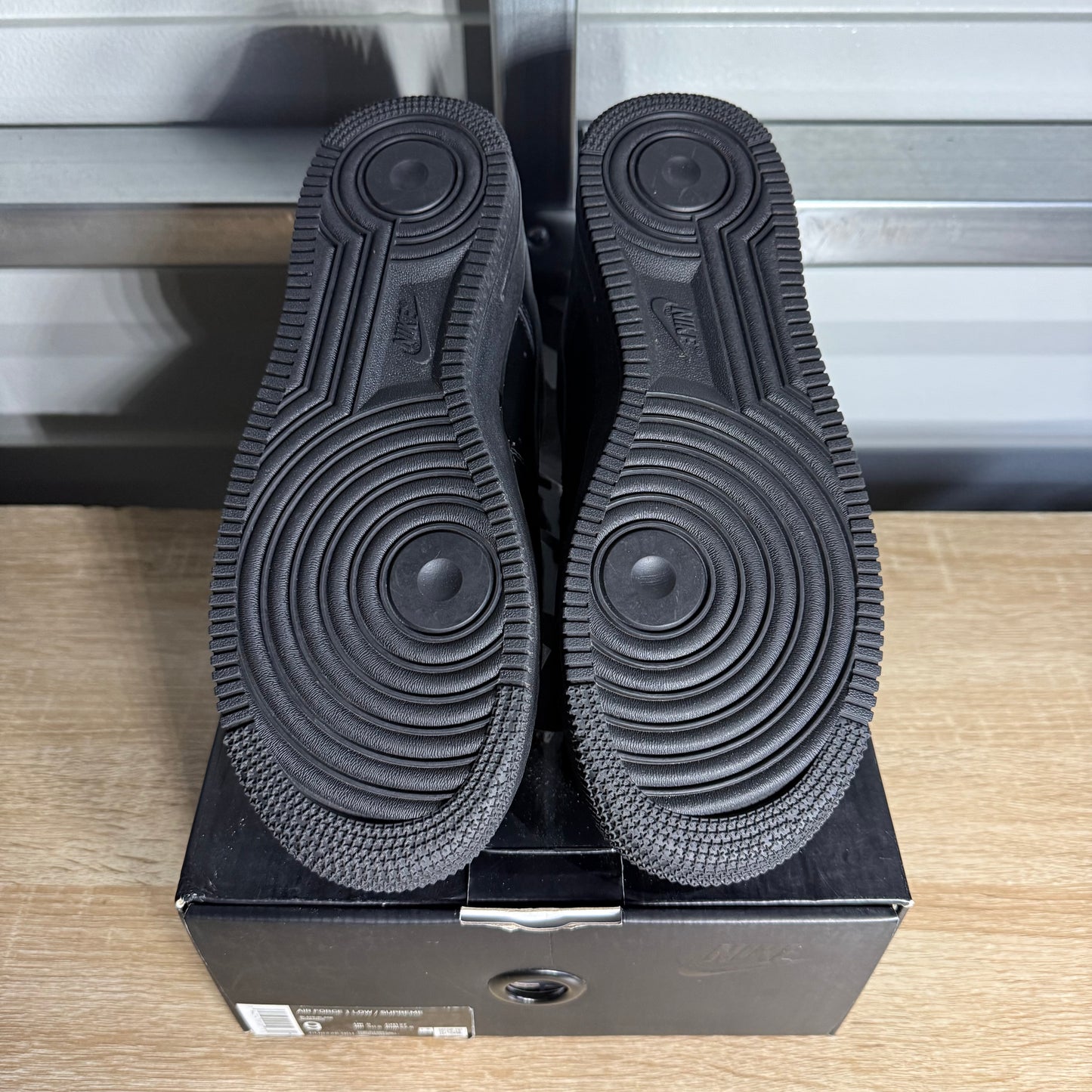 Size 9 - AF 1 Low Supreme Black