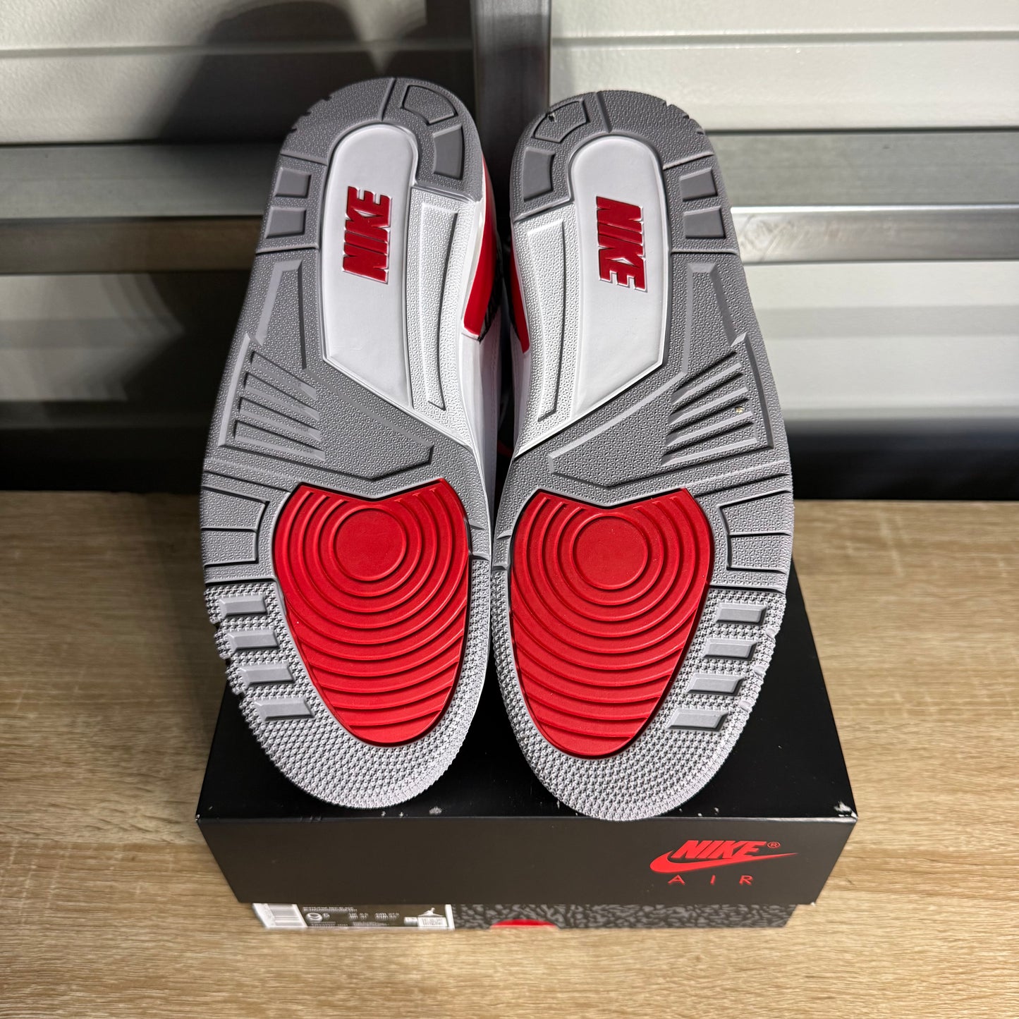 Size 9.5 – AJ 3 Retro Fire Red