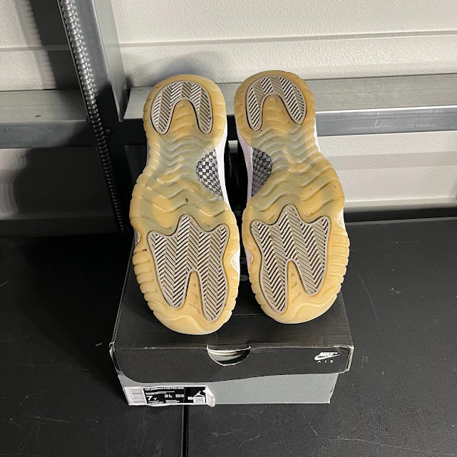 Size 7Y - AJ 11 Retro Jubilee