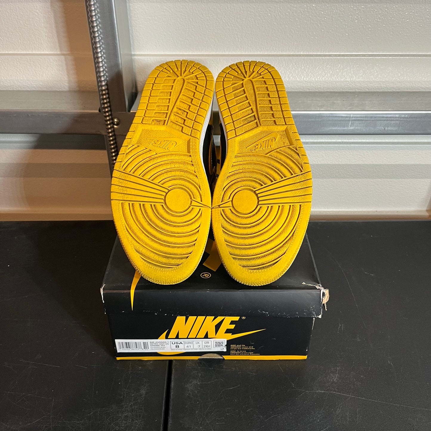 Size 8 - AJ 1 Retro High Pollen