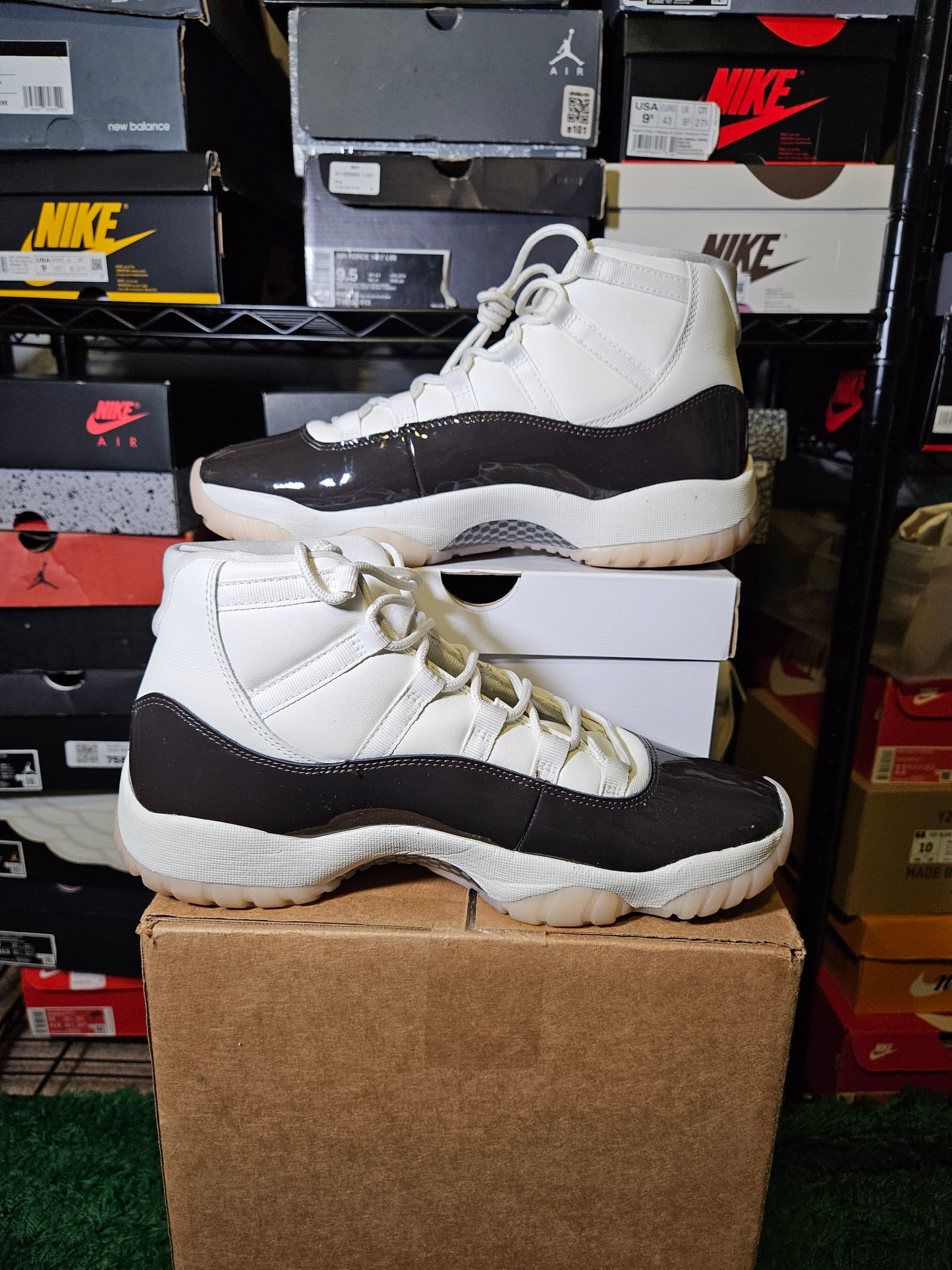 Size 11.5W/10M - Jordan 11 Retro Mid Neapolitan
