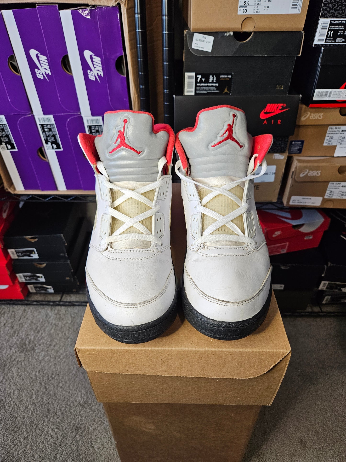 Size 10.5 - AJ 5 Retro Mid Fire Red