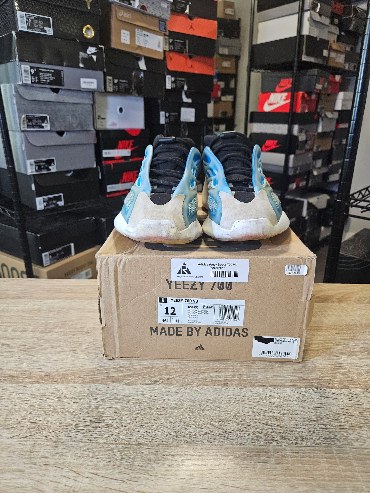 Size 12 - YZY 700 V3 Arzareth
