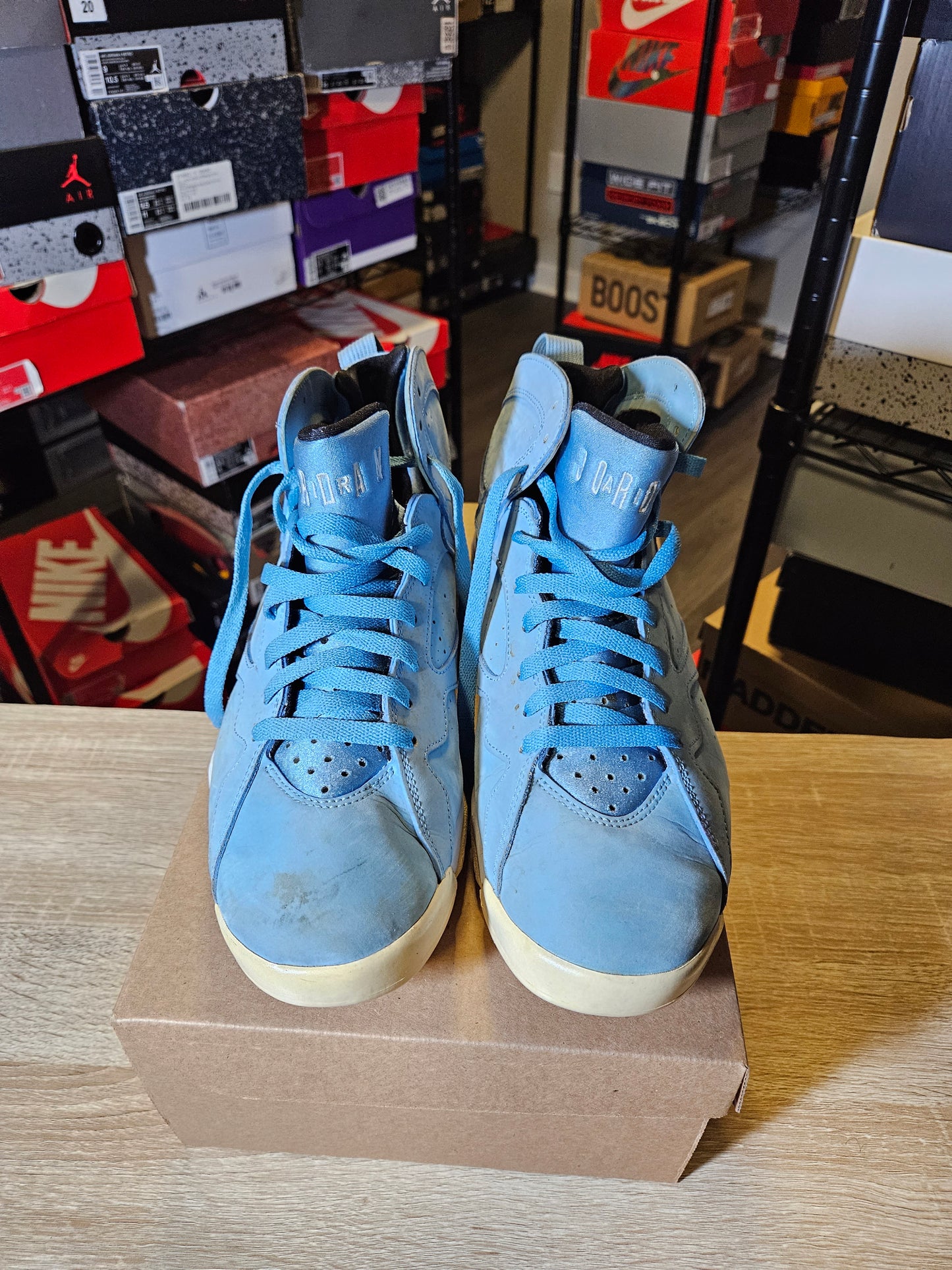 Size 9.5 - AJ 7 Retro Pantone