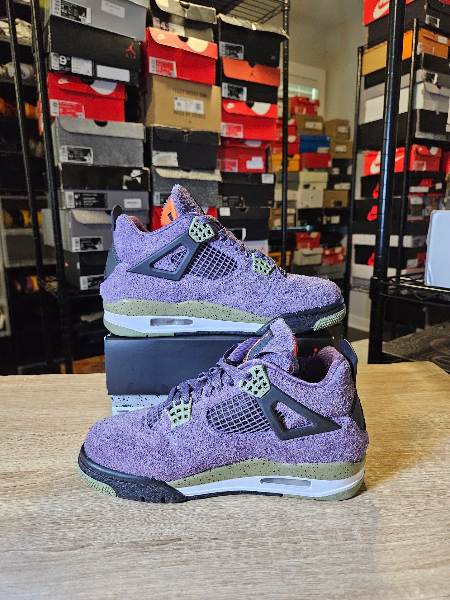 Size 5.5M - AJ 4 Retro Mid Canyon Purple