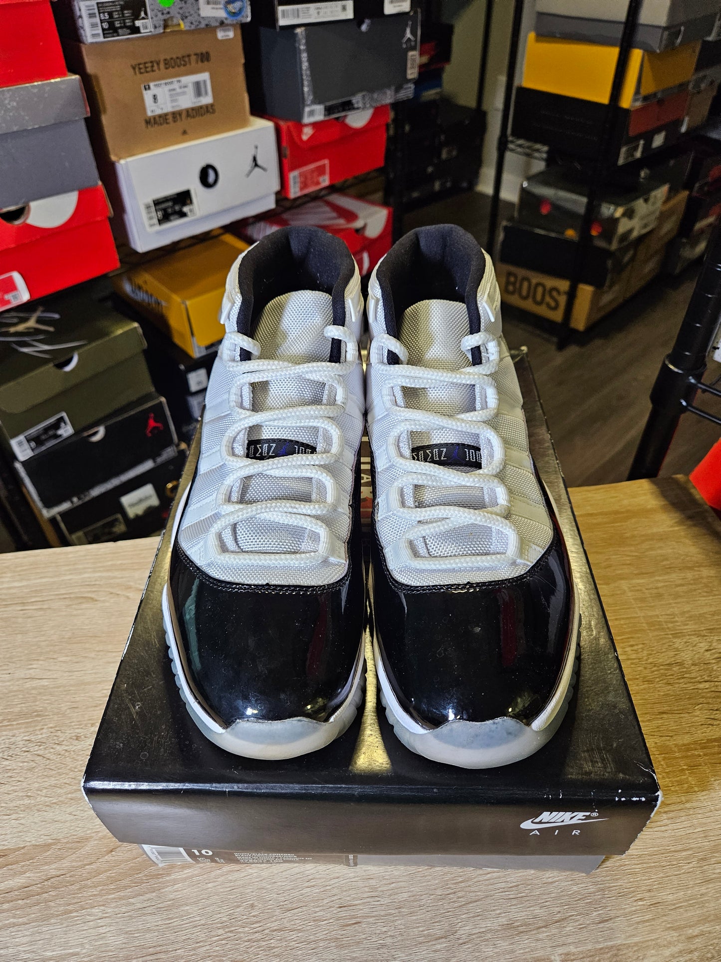 Size 10 - AJ 11 Retro High Concord