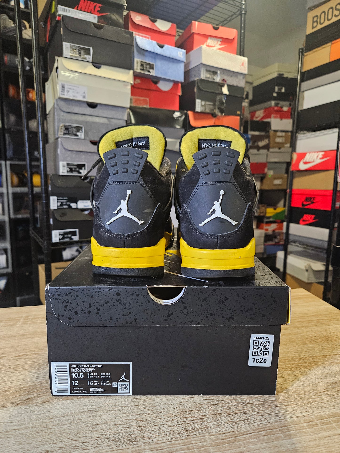Size 10.5 - AJ 4 Thunder