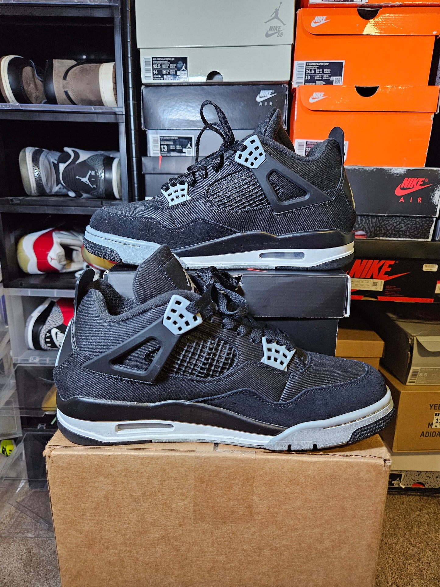 Size 9 - AJ 4 Retro SE Mid Black Canvas