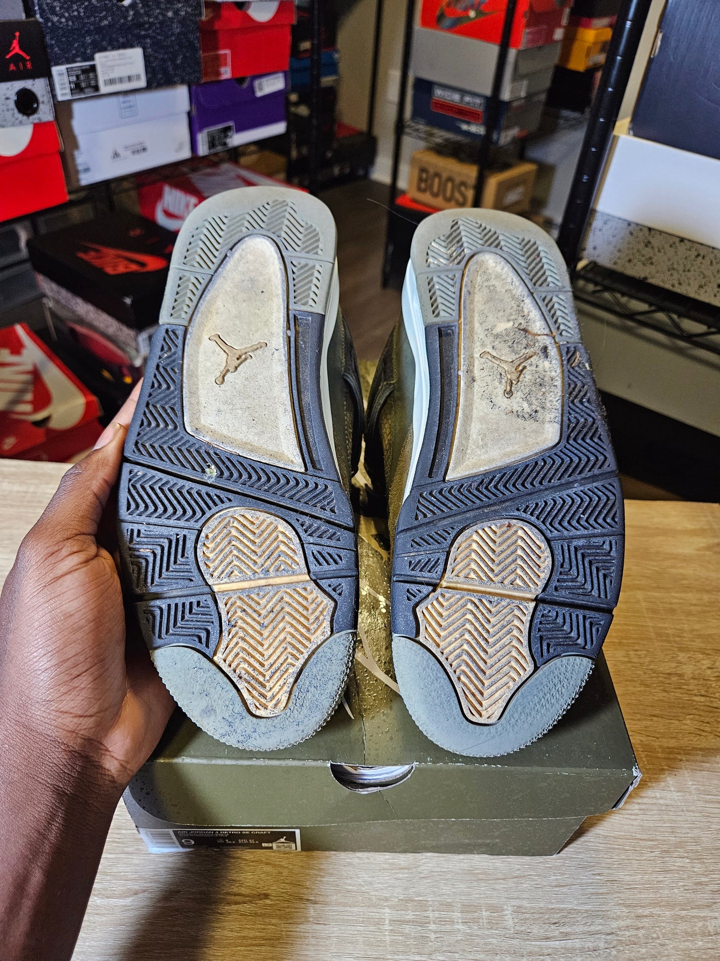 Size 9 - AJ 4 SE Retro Low Craft - Olive
