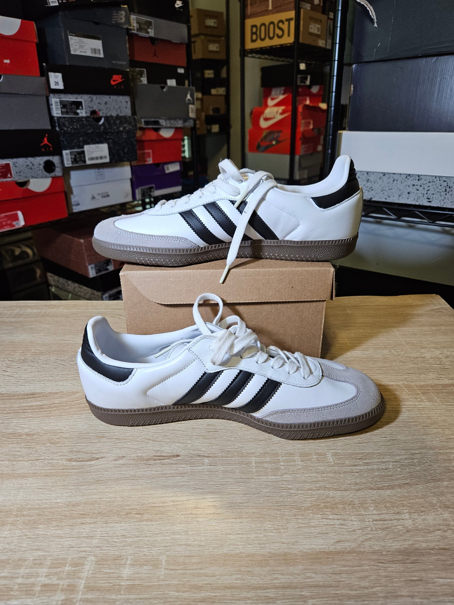 Size 10.5 - Samba OG Low White Black Gum