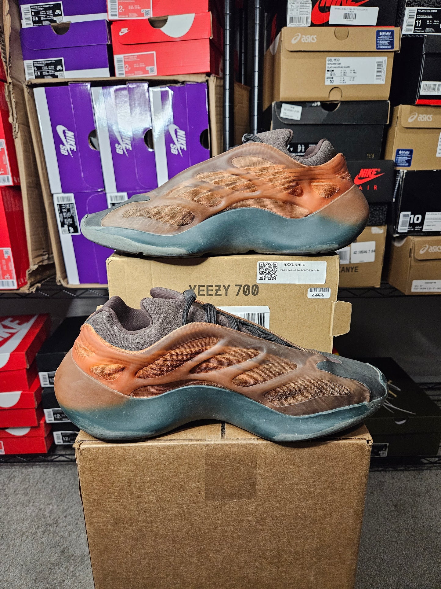 Size 12.5 - YZY 700 V3 Copper Fade
