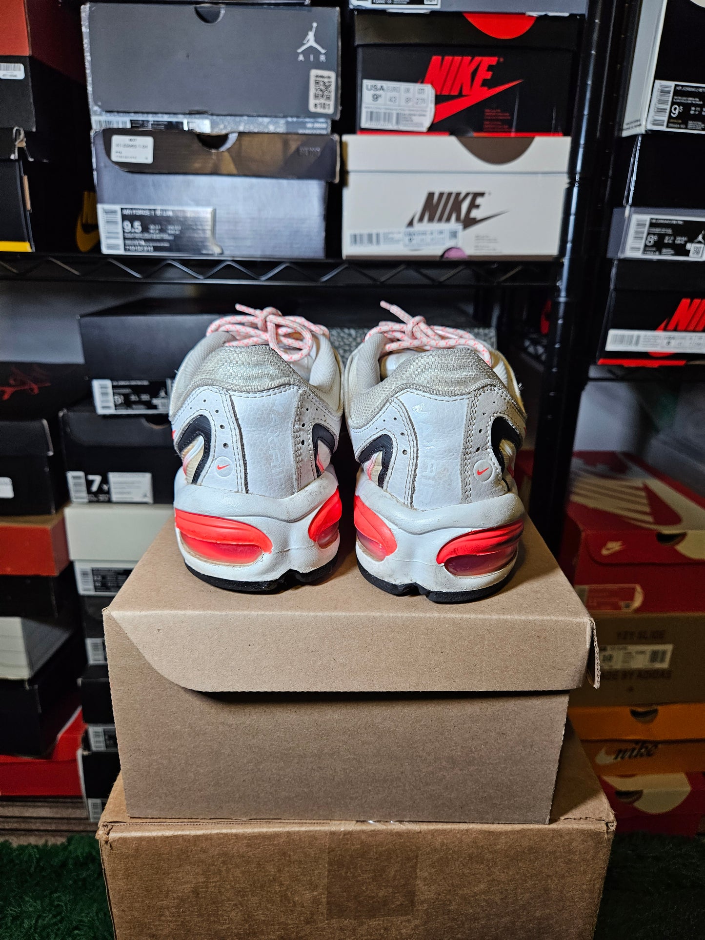 Size 10 - Air Max Tailwind 4 SE White Flash Crimson
