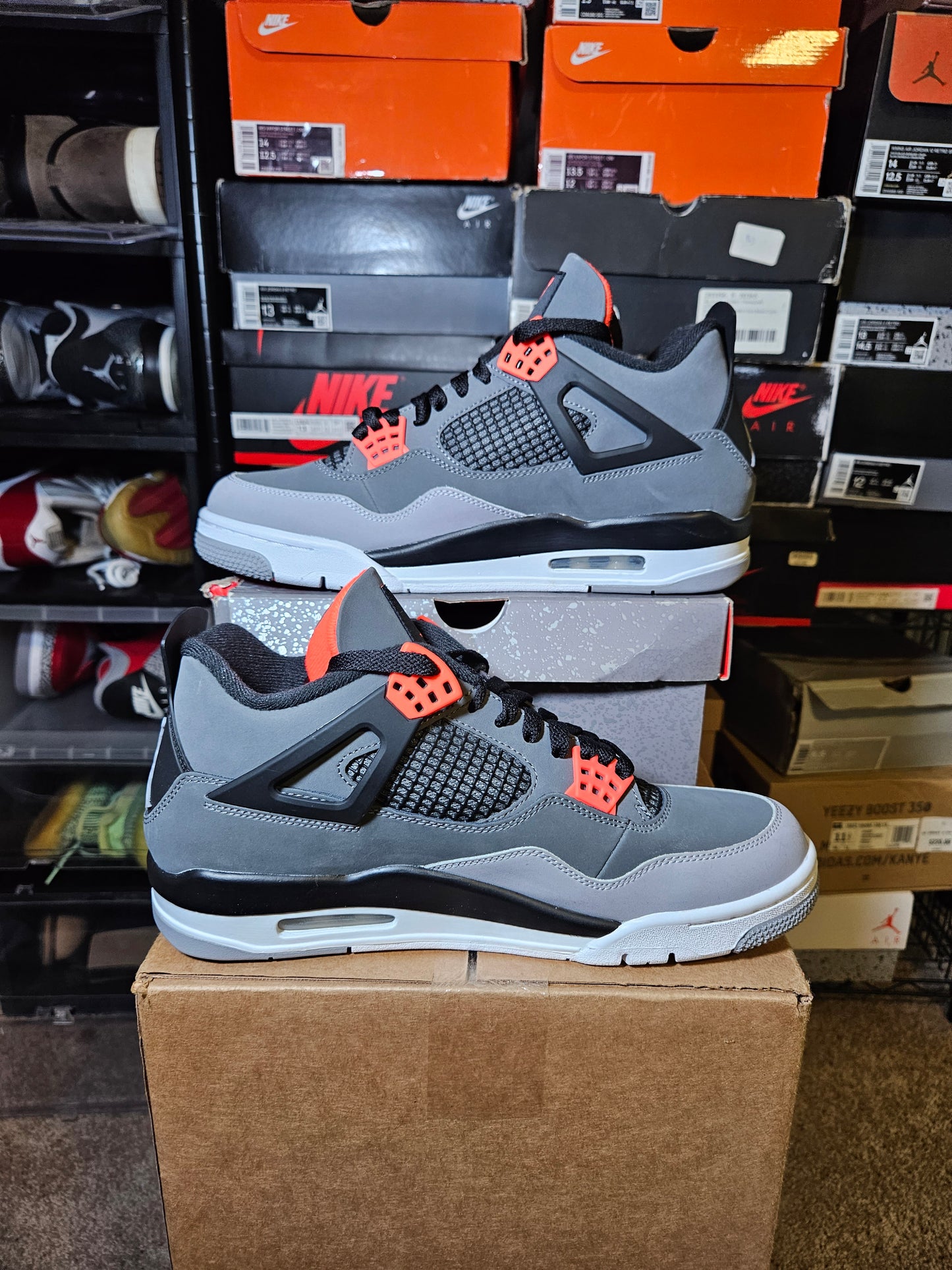 Size 10 - AJ 4 Retro Mid Infrared