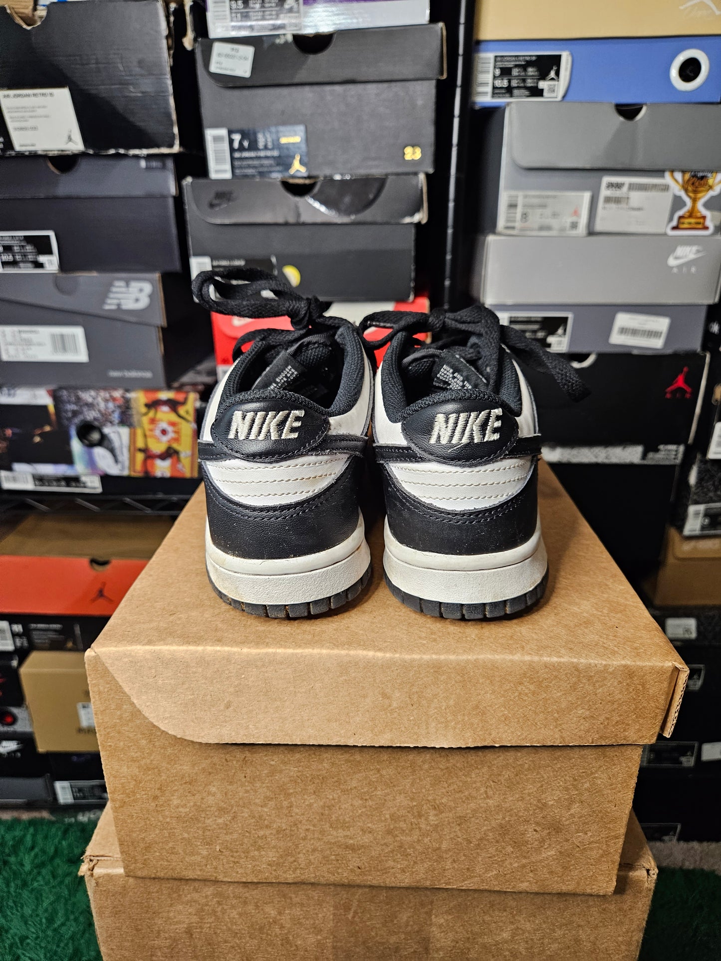 Size 5 (GS) - Dunk Low Panda