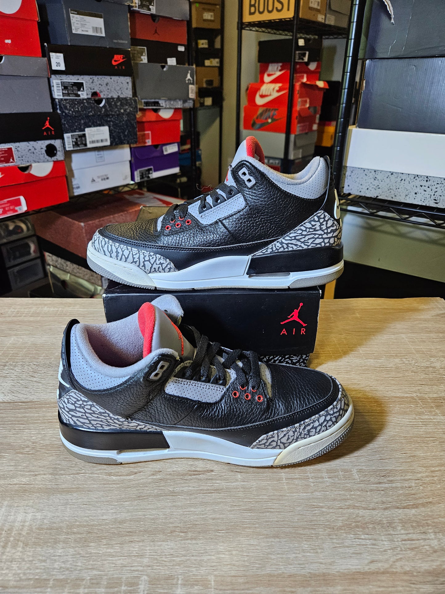 Size 9.5 - AJ 3 Retro OG Mid Black Cement