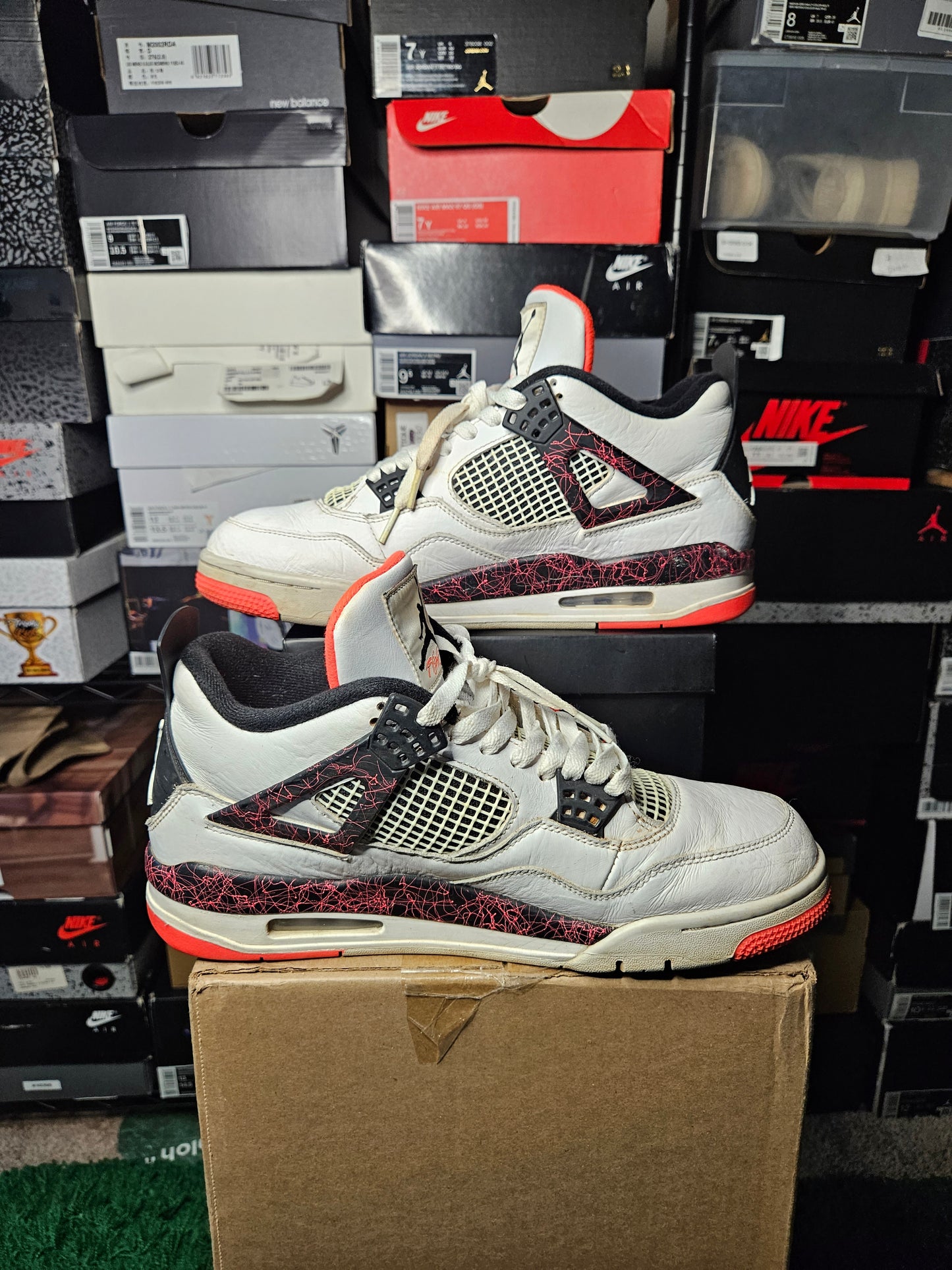 Size 11 - AJ 4 Bright Crimson 2019