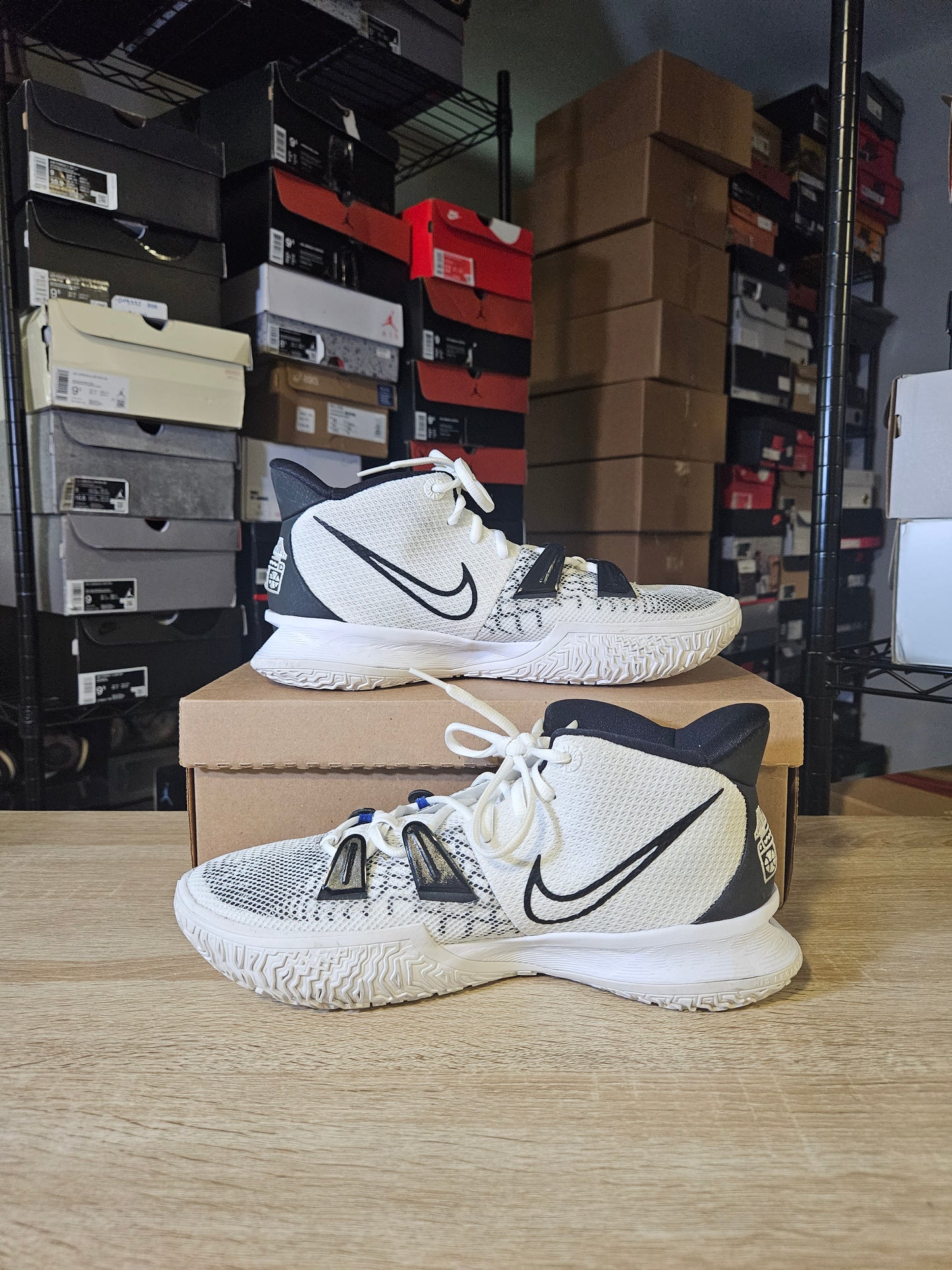 Size 10.5 - Kyrie 7 Brooklyn Beats
