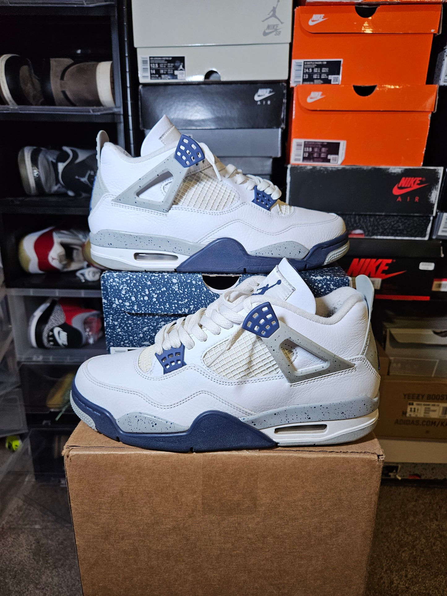 Size 9.5 - AJ 4 Retro Mid Midnight Navy