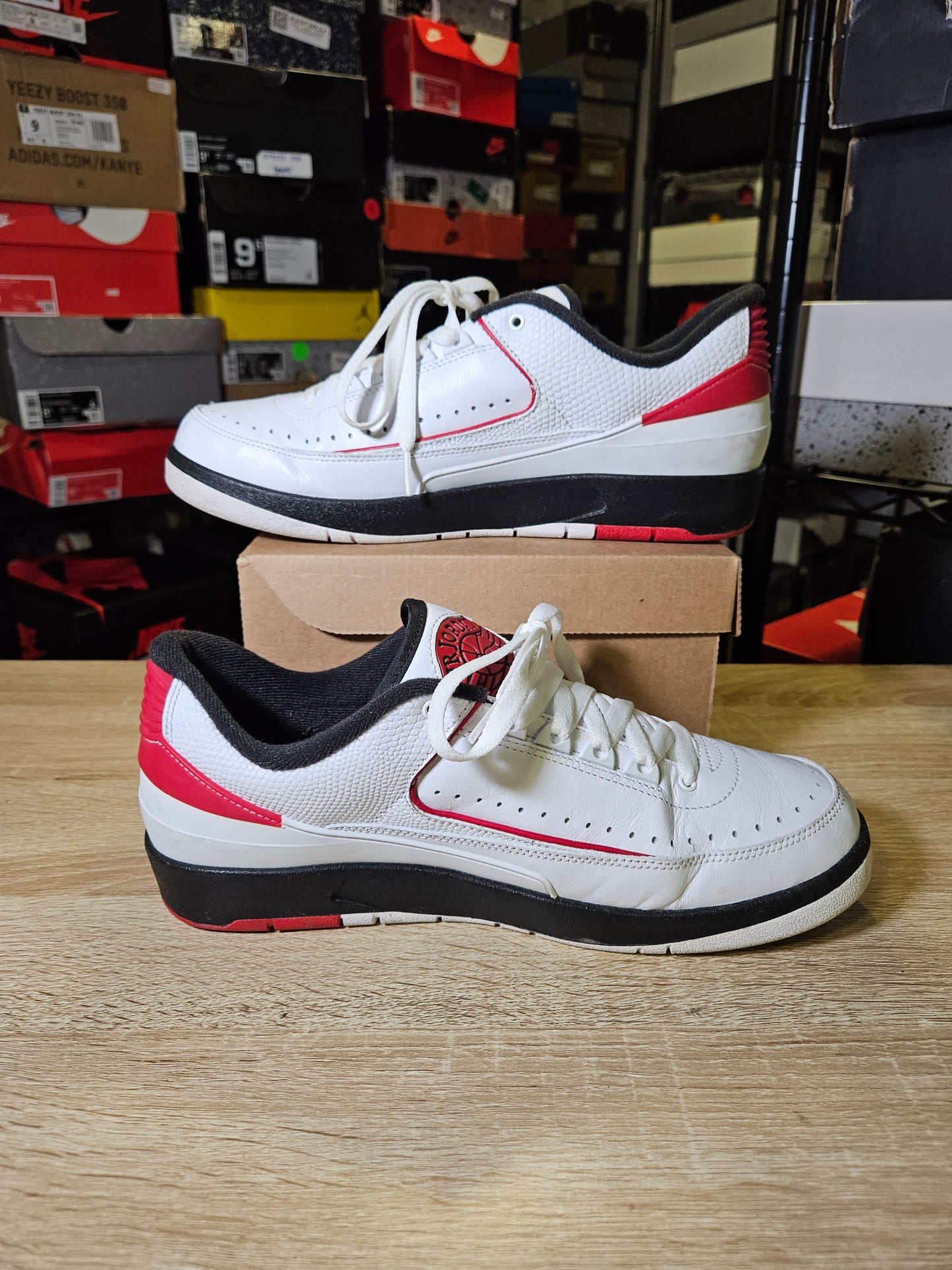 Size 9.5 - AJ 2 Retro 2016 Low Chicago