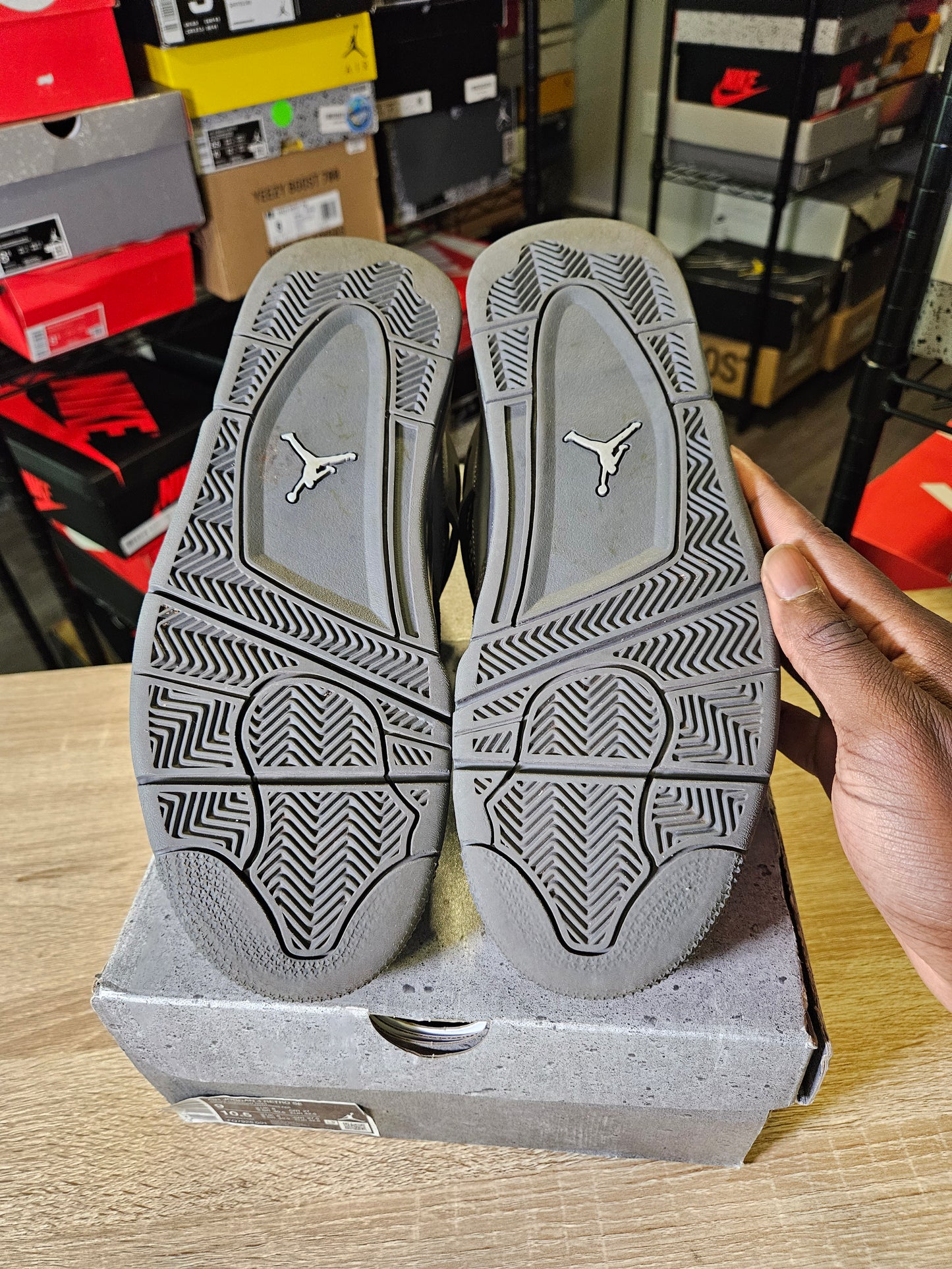 Size 9 - AJ 4 Retro SE Wet Cement