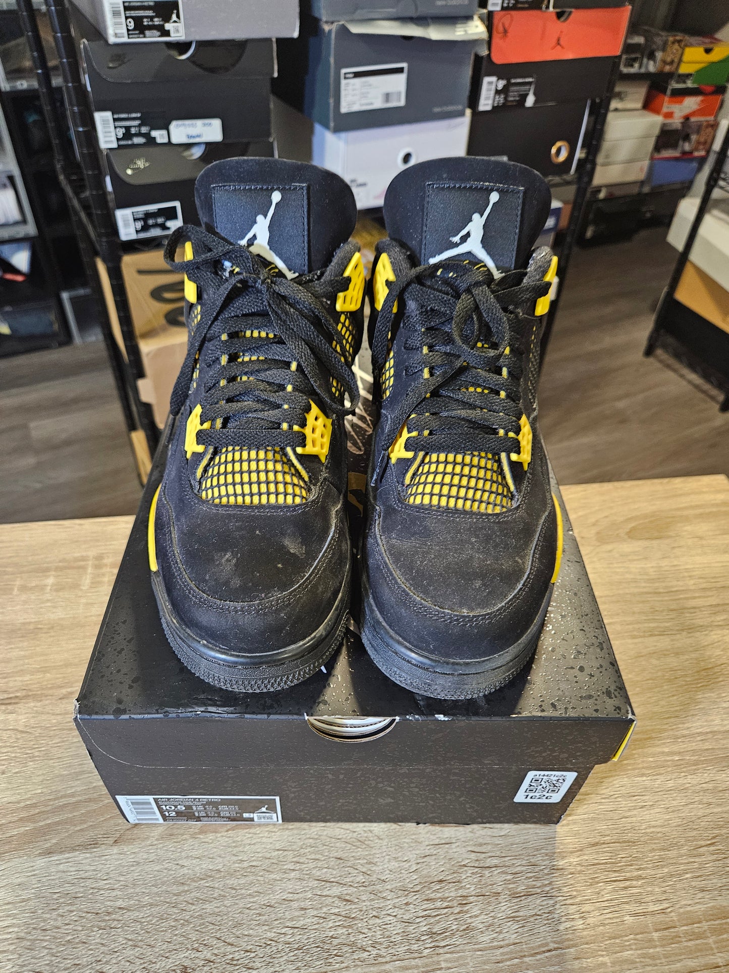 Size 10.5 - AJ 4 Thunder
