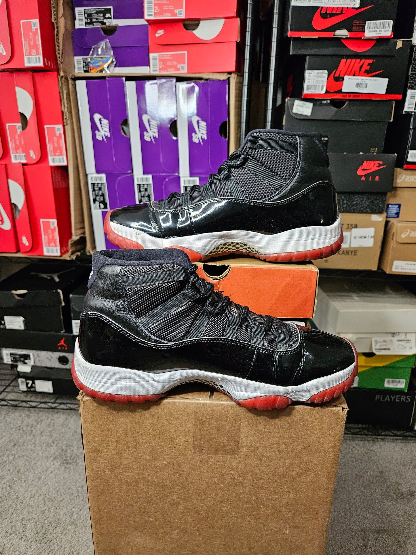 Size 9.5 - AJ 11 Retro High Bred