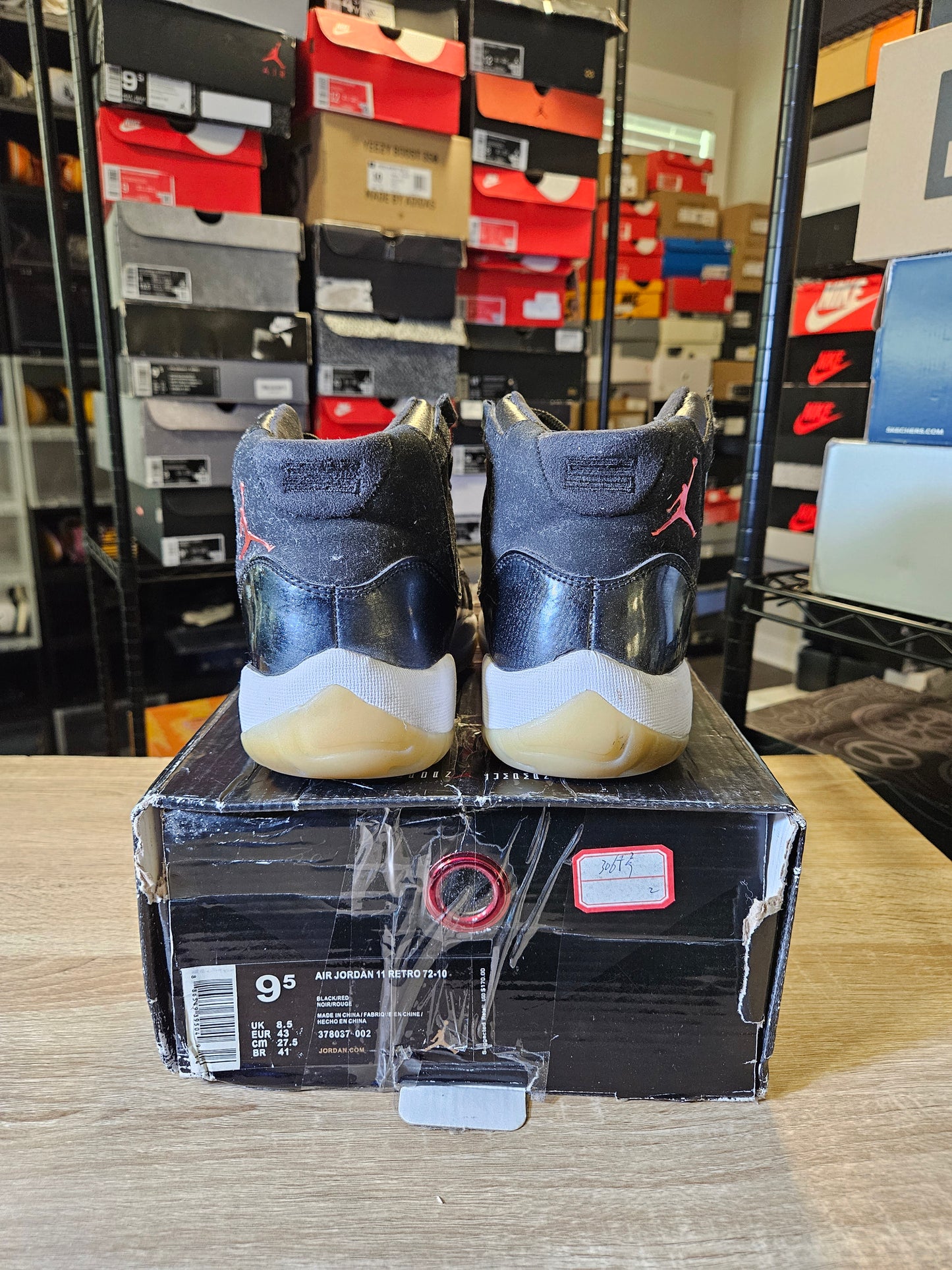 Size 9.5 - AJ 11 Retro 72-10 2015