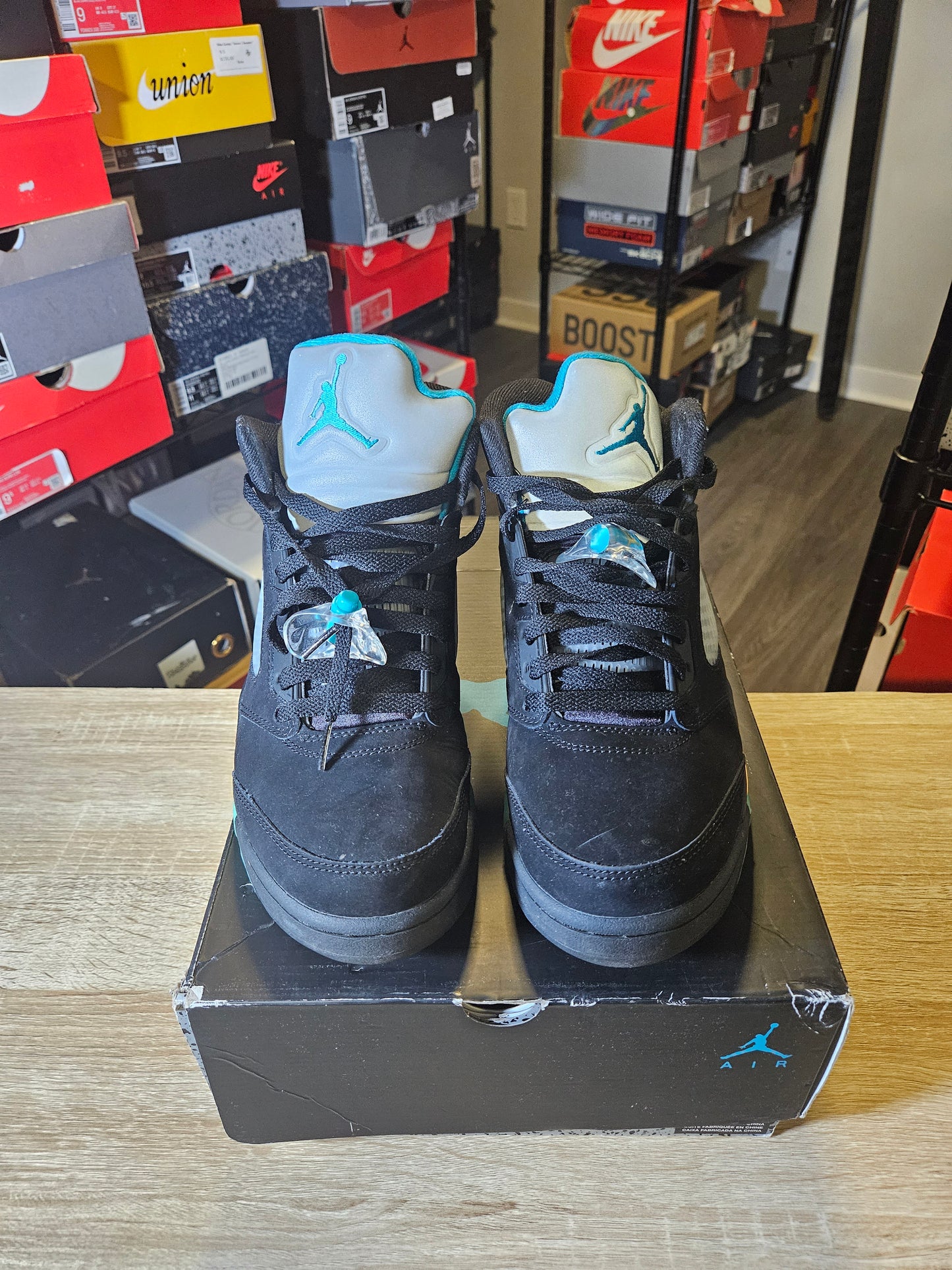 Size 9.5 - AJ 5 Retro Mid Aqua