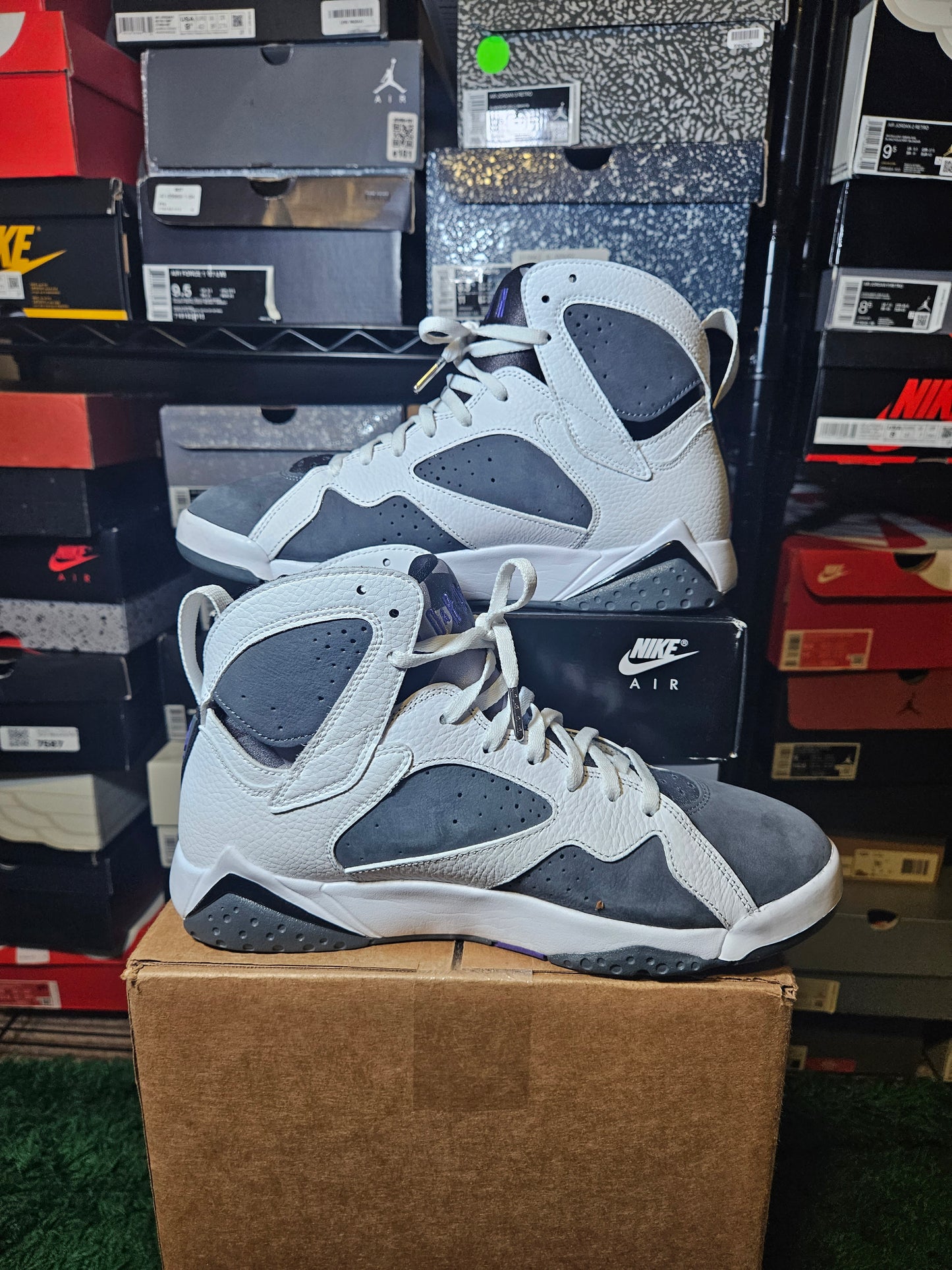 Size 9 - AJ 7 Retro 2021 Flint