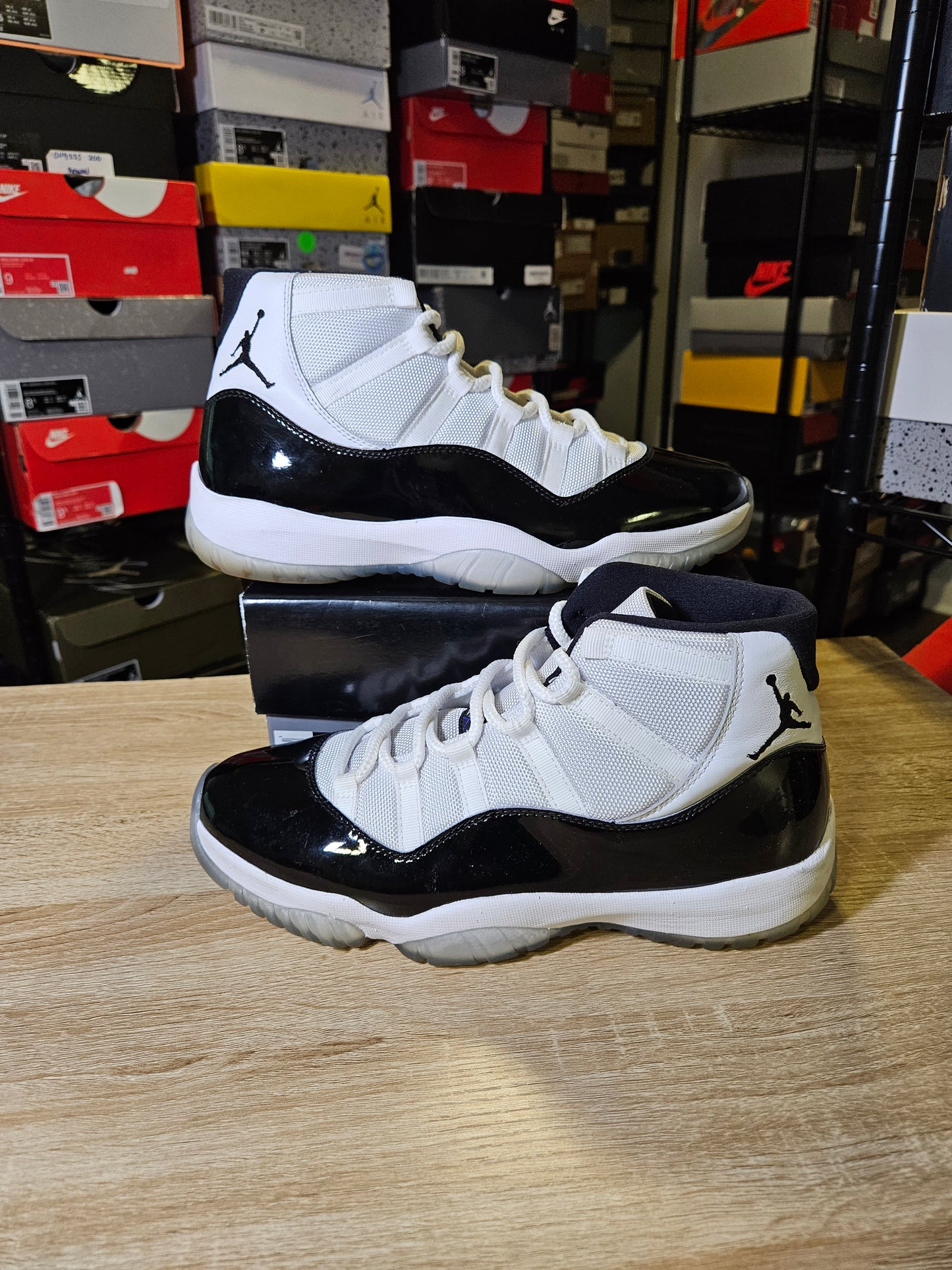 Size 10 - AJ 11 Retro High Concord