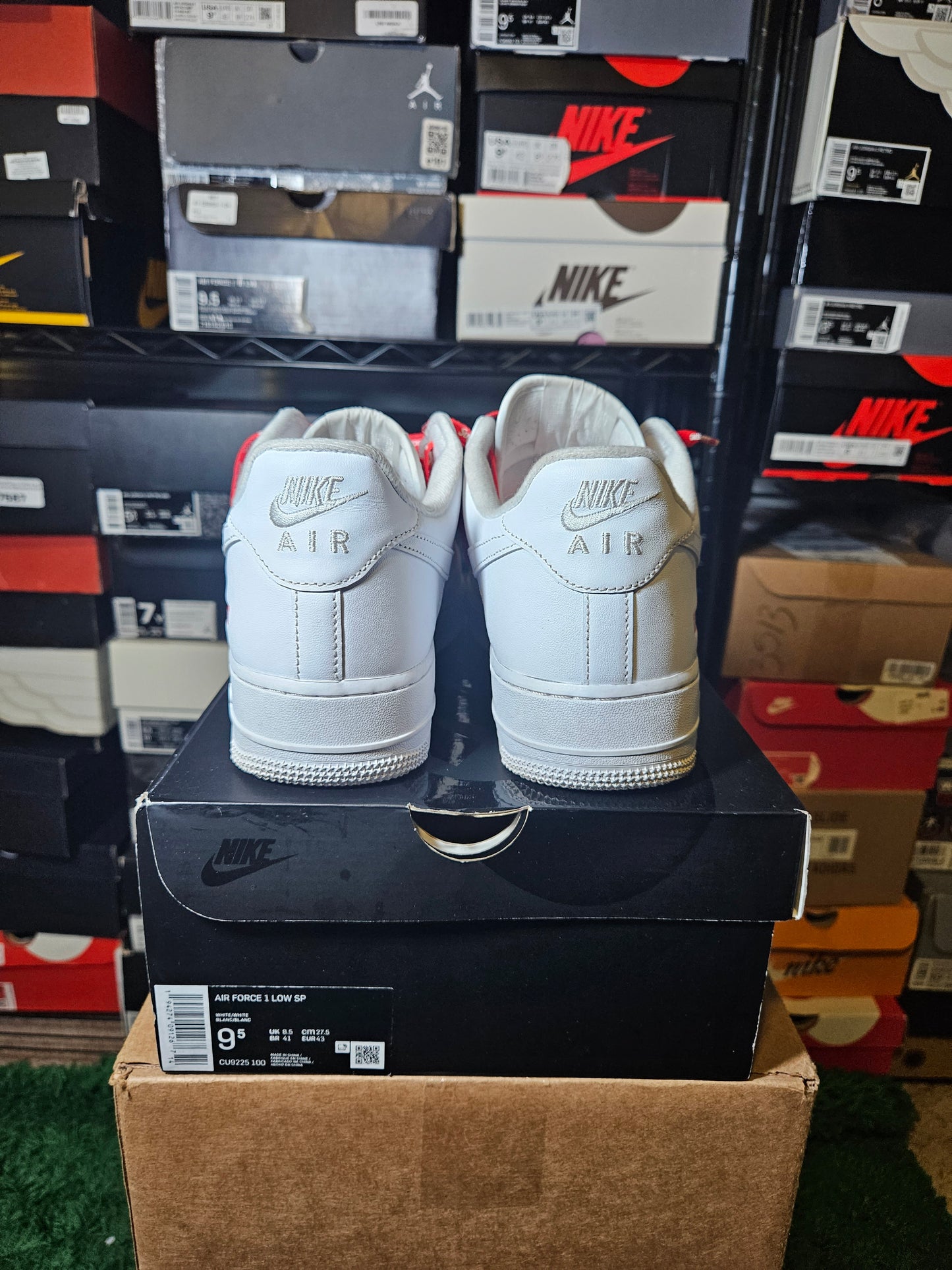 Size 9.5 - AF 1 x Supreme Low Box Logo - White