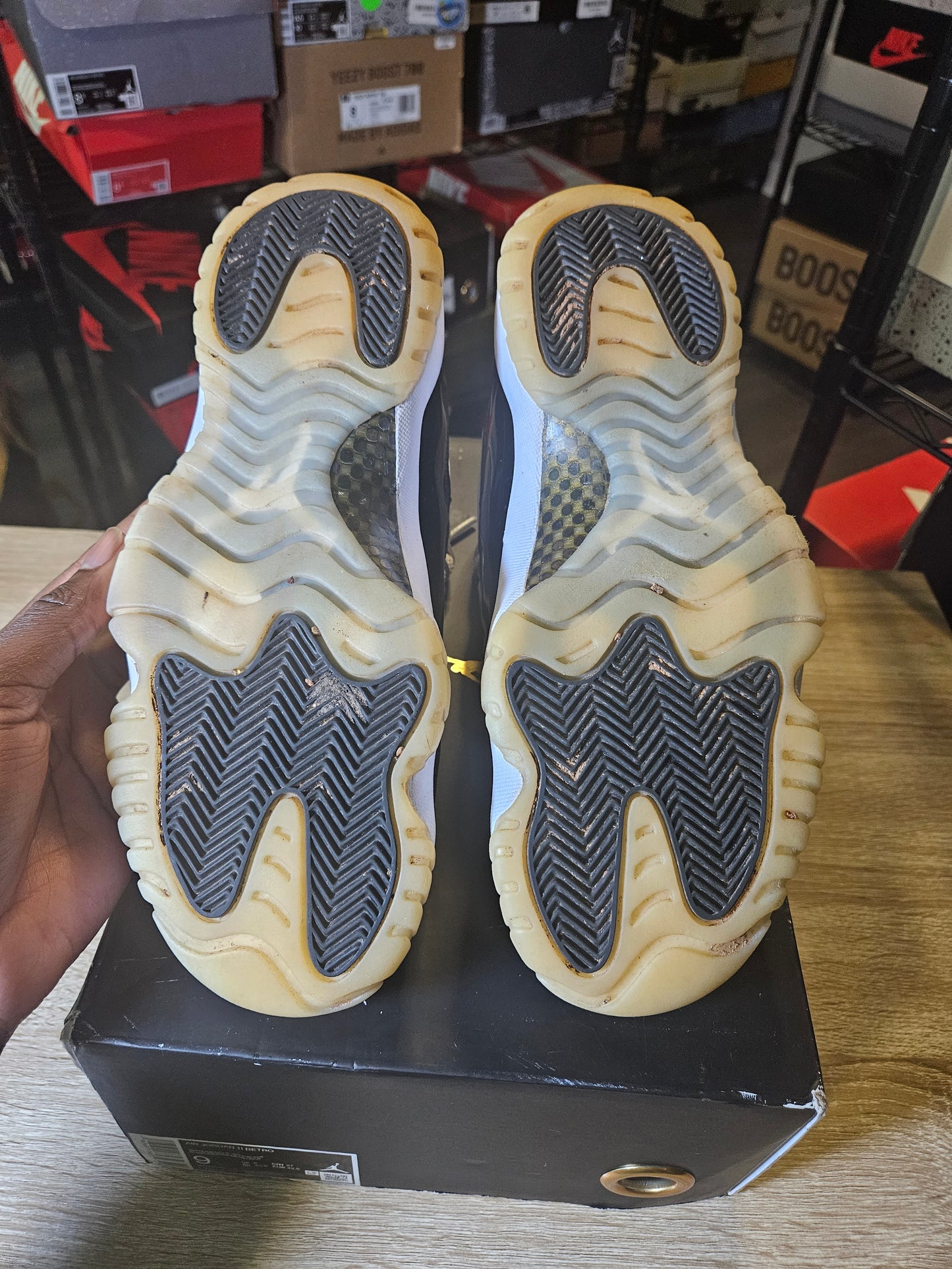Size 9 - AJ 11 Retro Mid Gratitude / Defining Moments